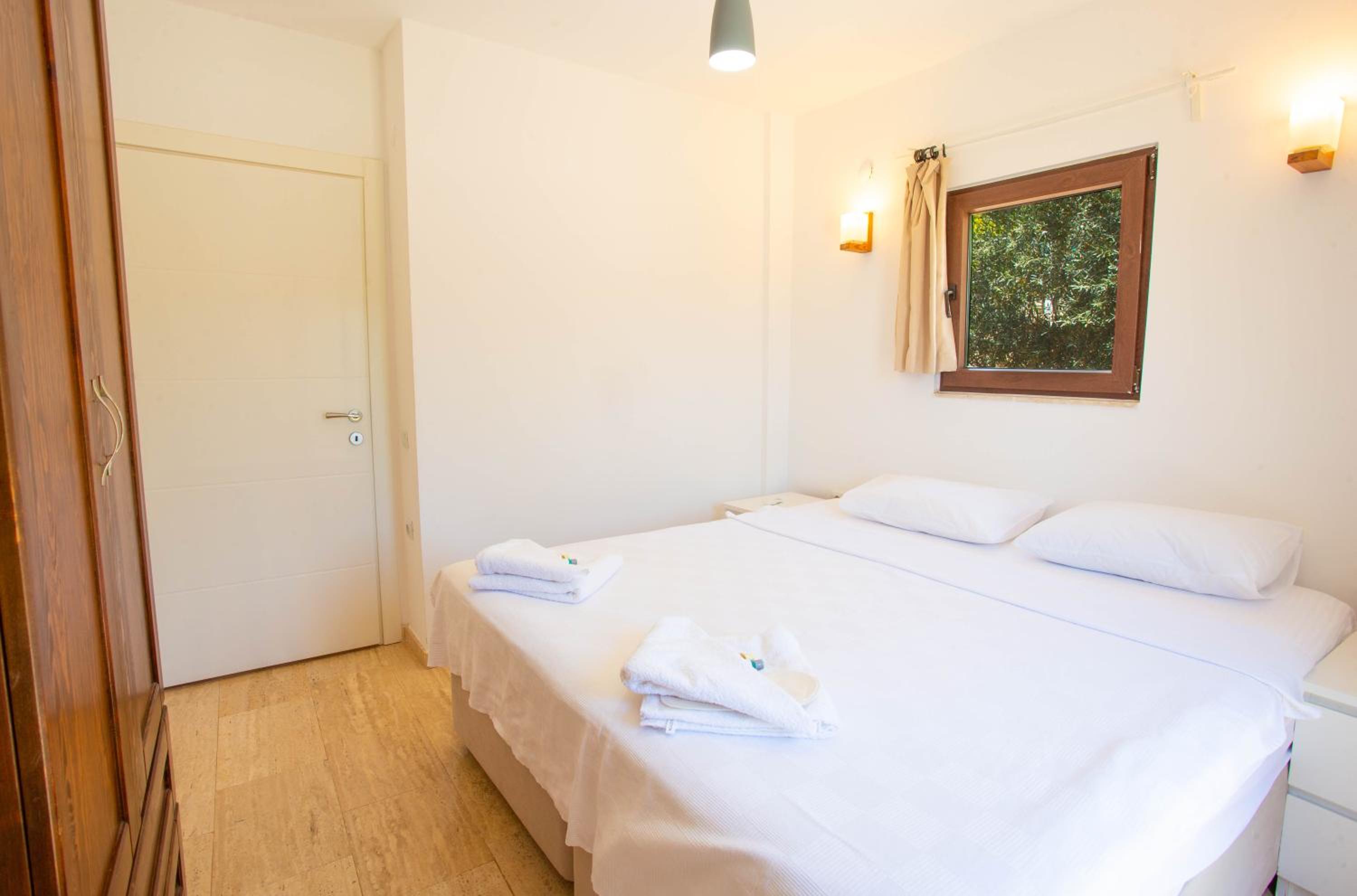 Apartment with Garden View - Photo 10