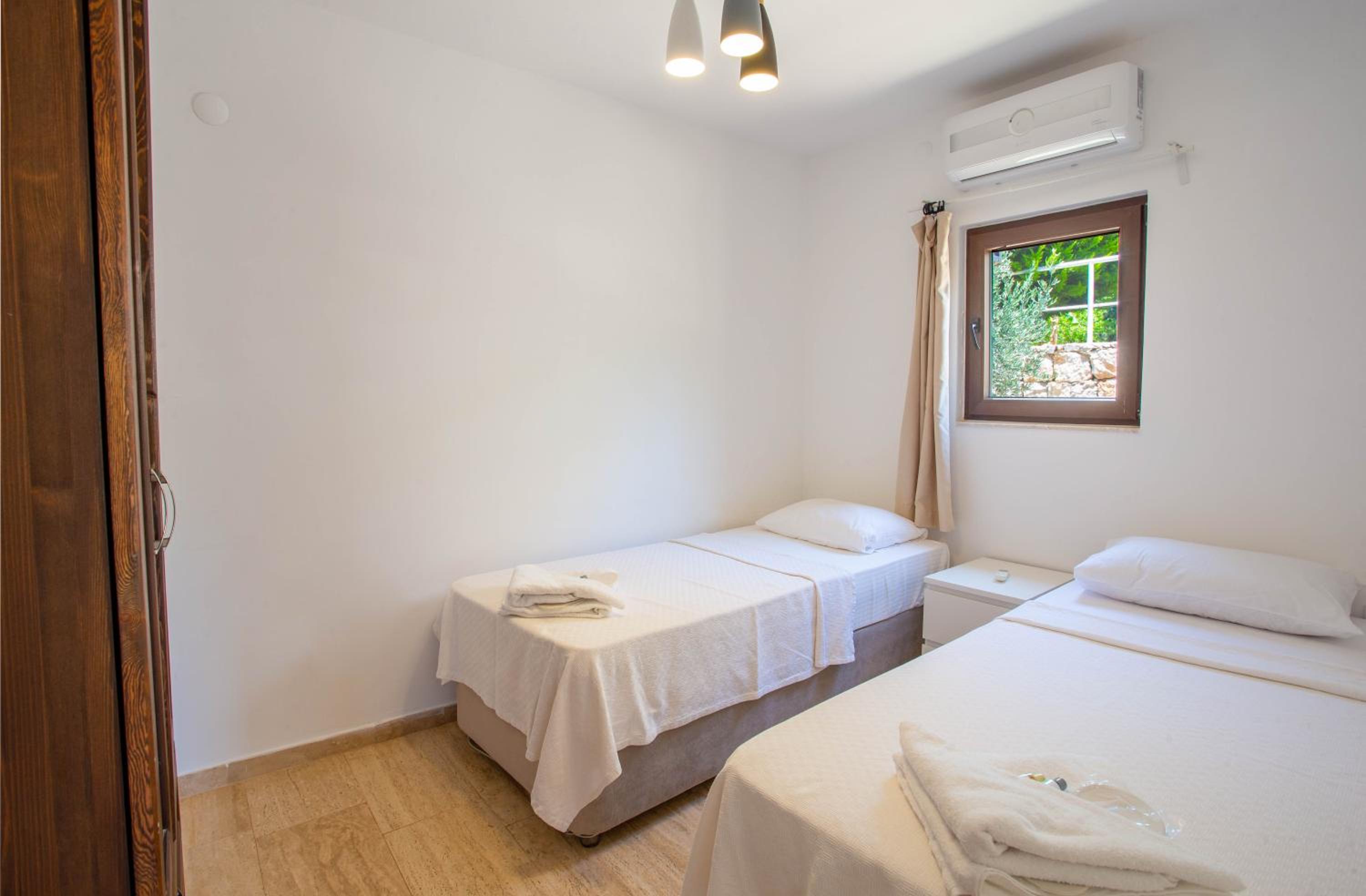 Apartment with Garden View - Photo 11