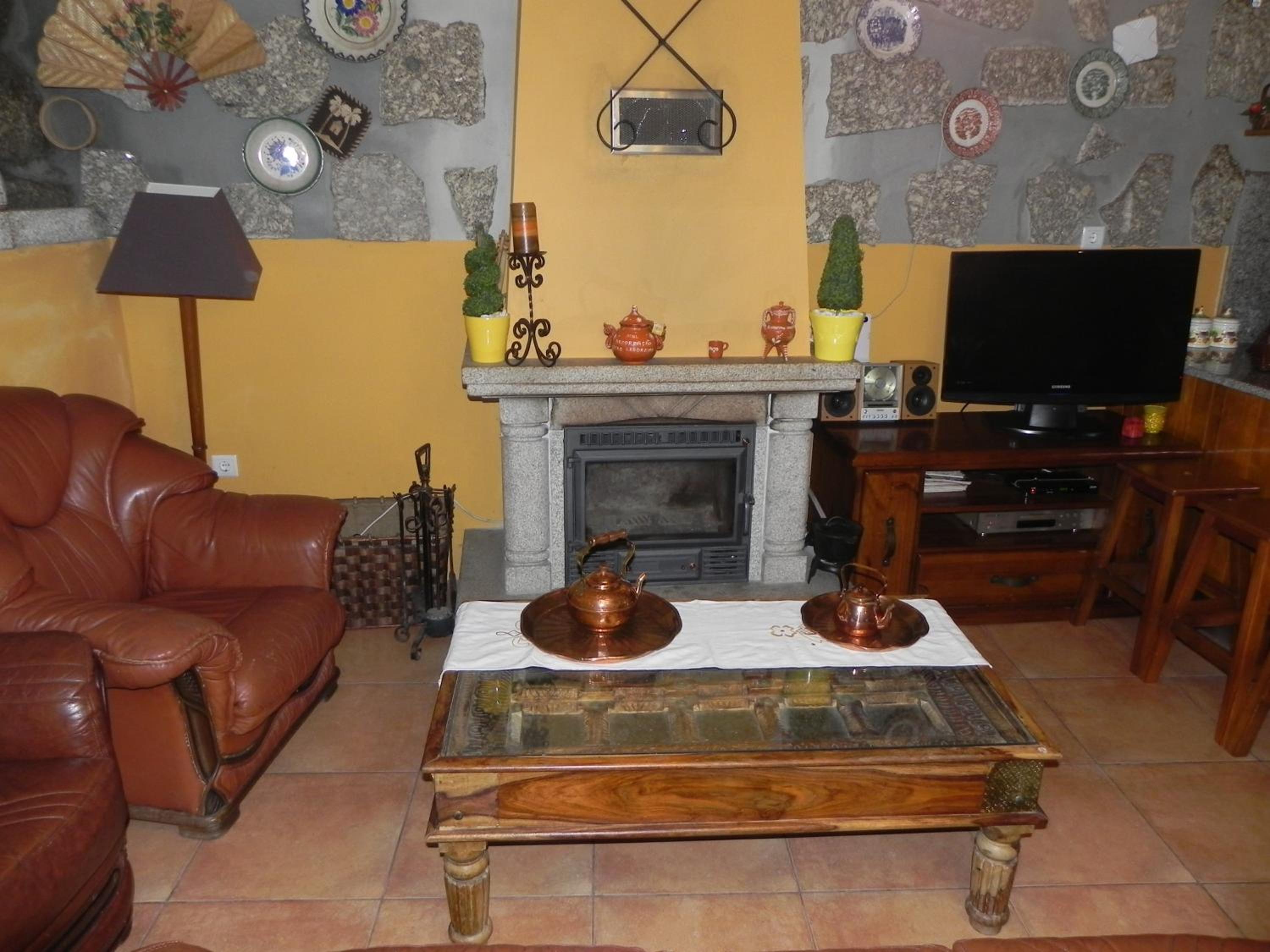 Three-Bedroom House photo 2