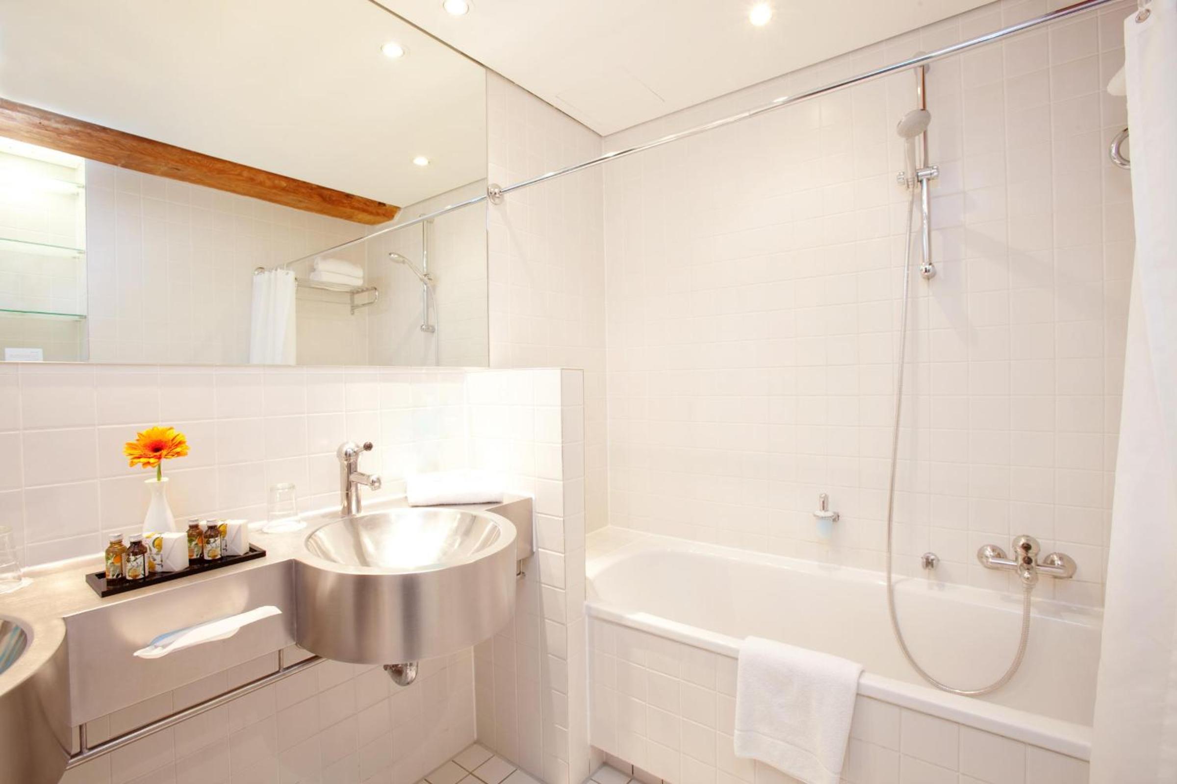 Deluxe Double Room photo 3