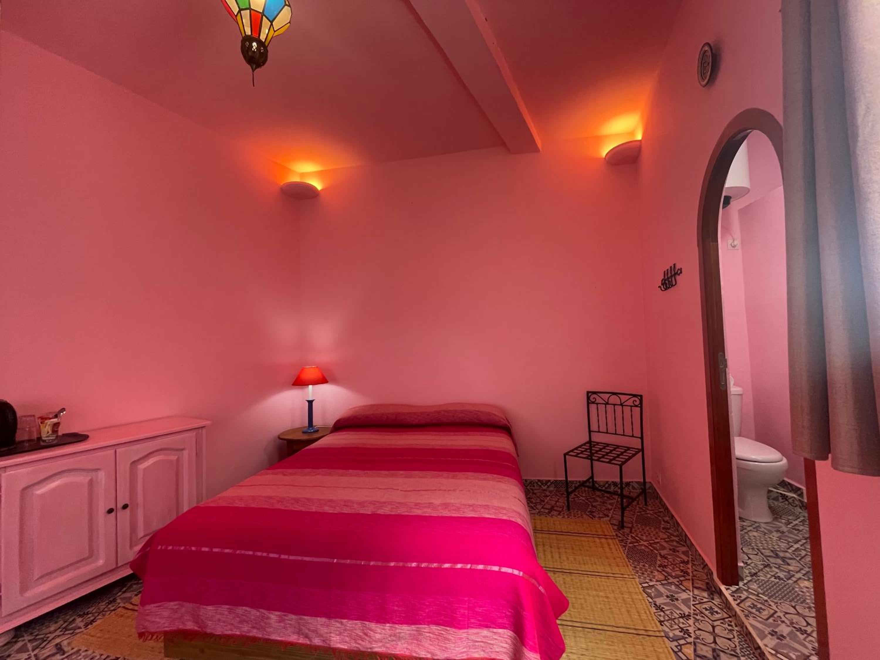 Double Room with Private Bathroom photo 3