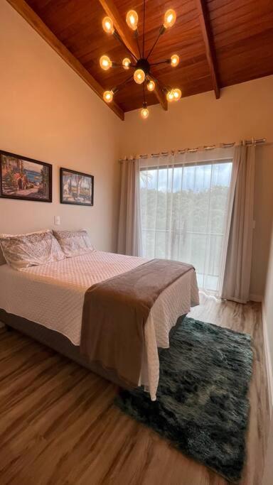 Four-Bedroom House photo 1