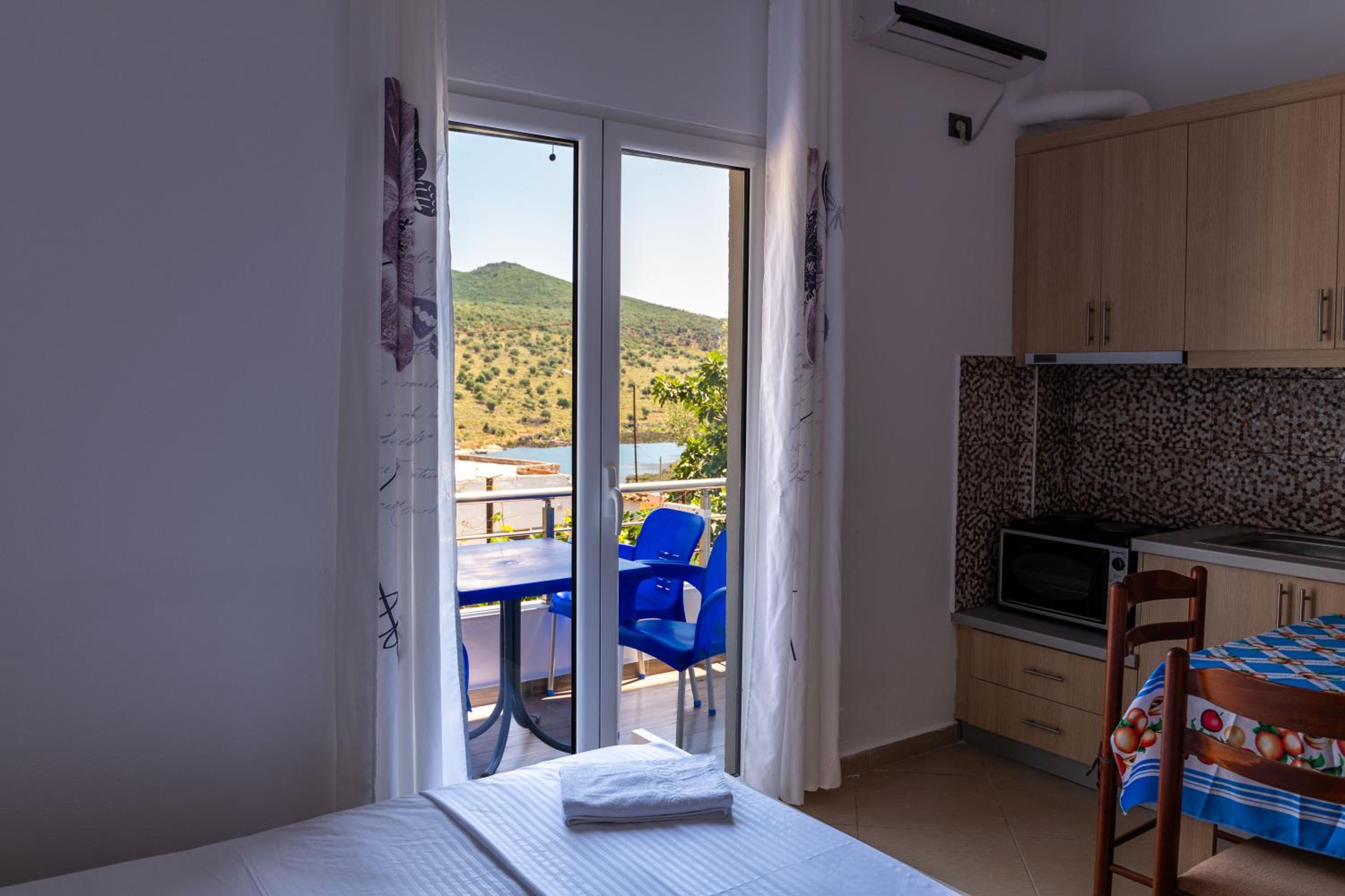 Triple Room With Garden View photo 2
