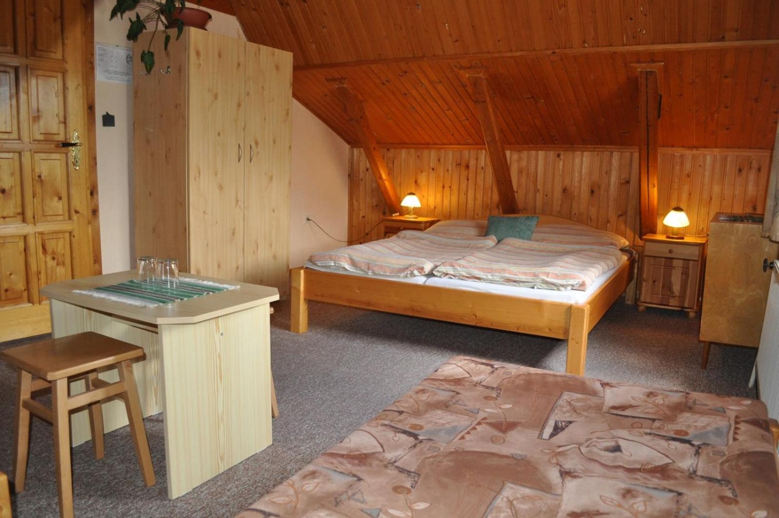 Deluxe Two-Bedroom Apartment with Garden View photo 1