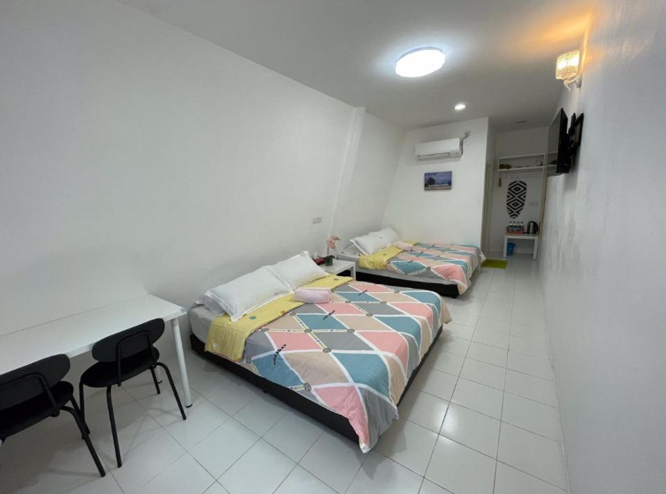 Deluxe Family Room - Photo 4