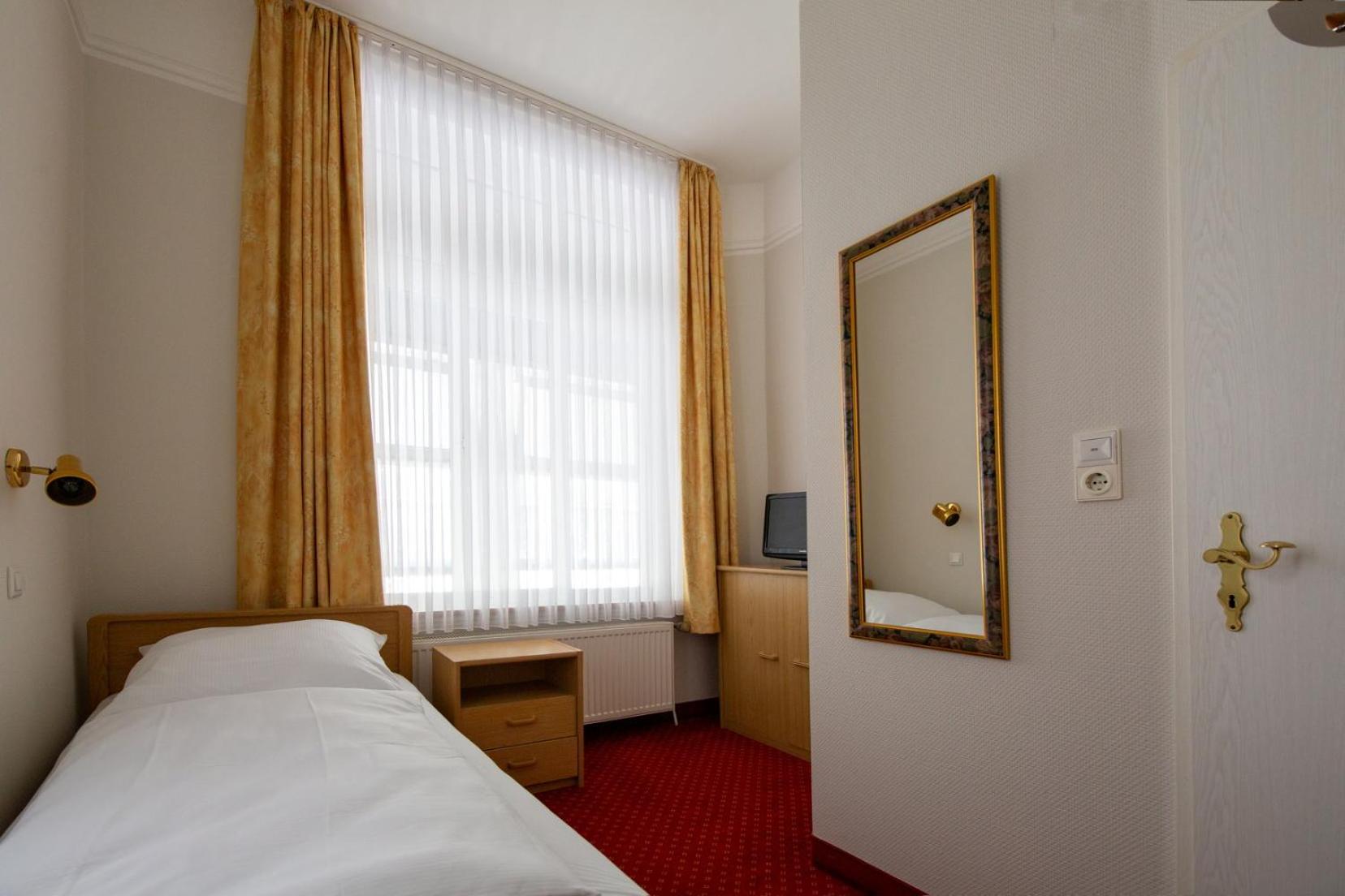 Single Room photo 1