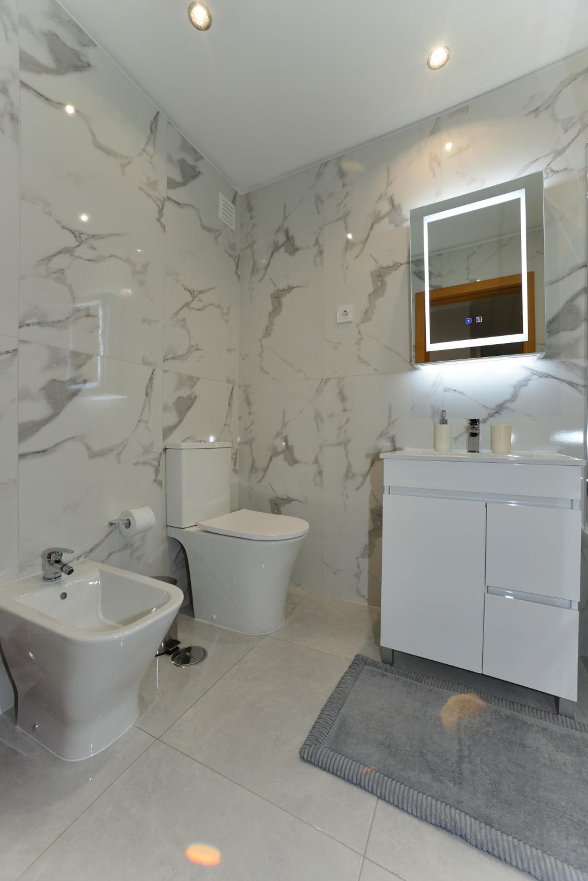 Superior Two-Bedroom Apartment with Terrace - Photo 5