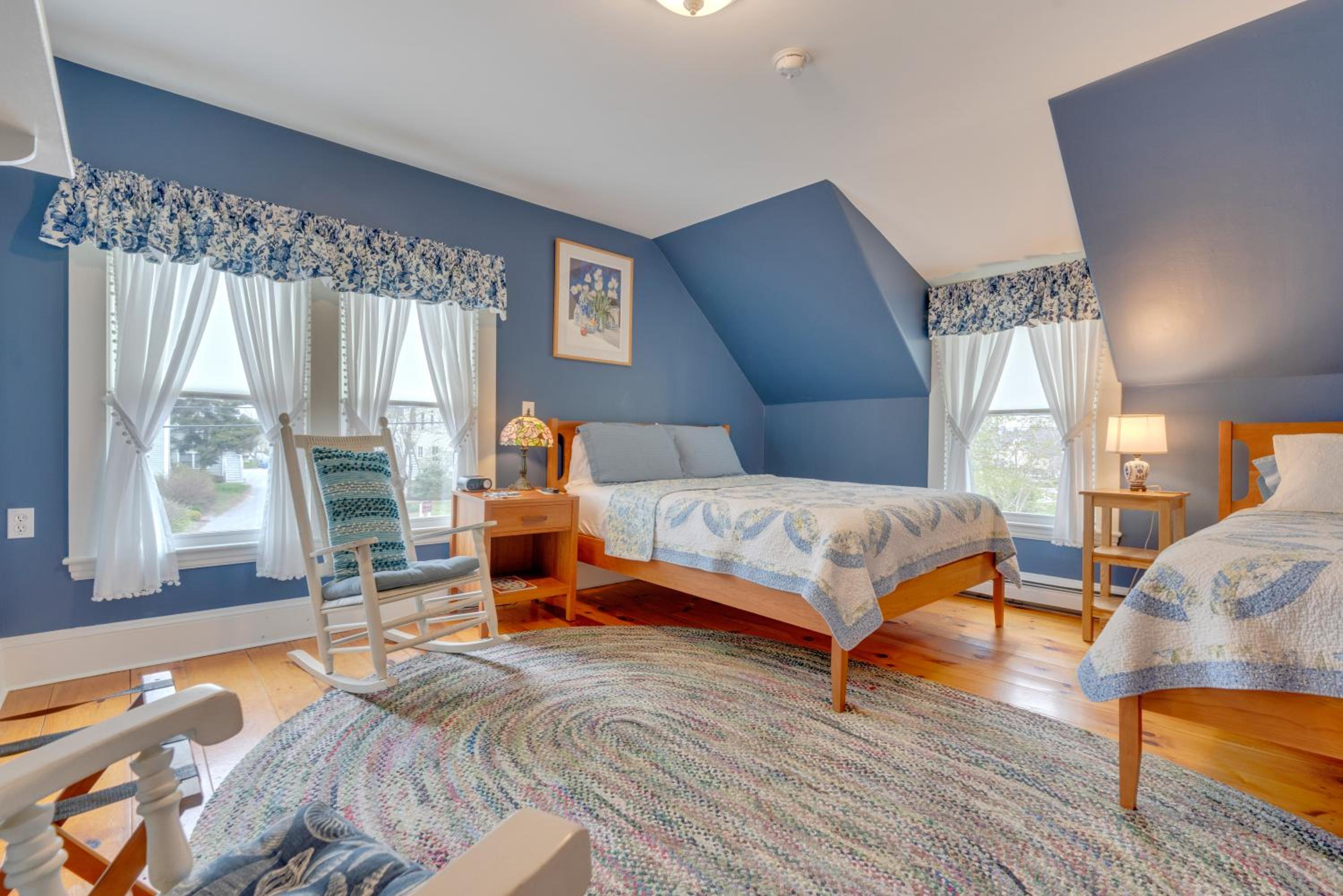 Deluxe Suite photo 2