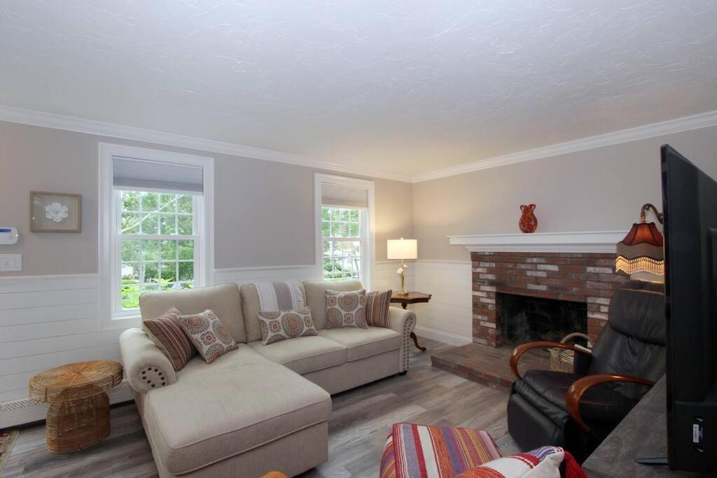 Three-Bedroom House photo 1