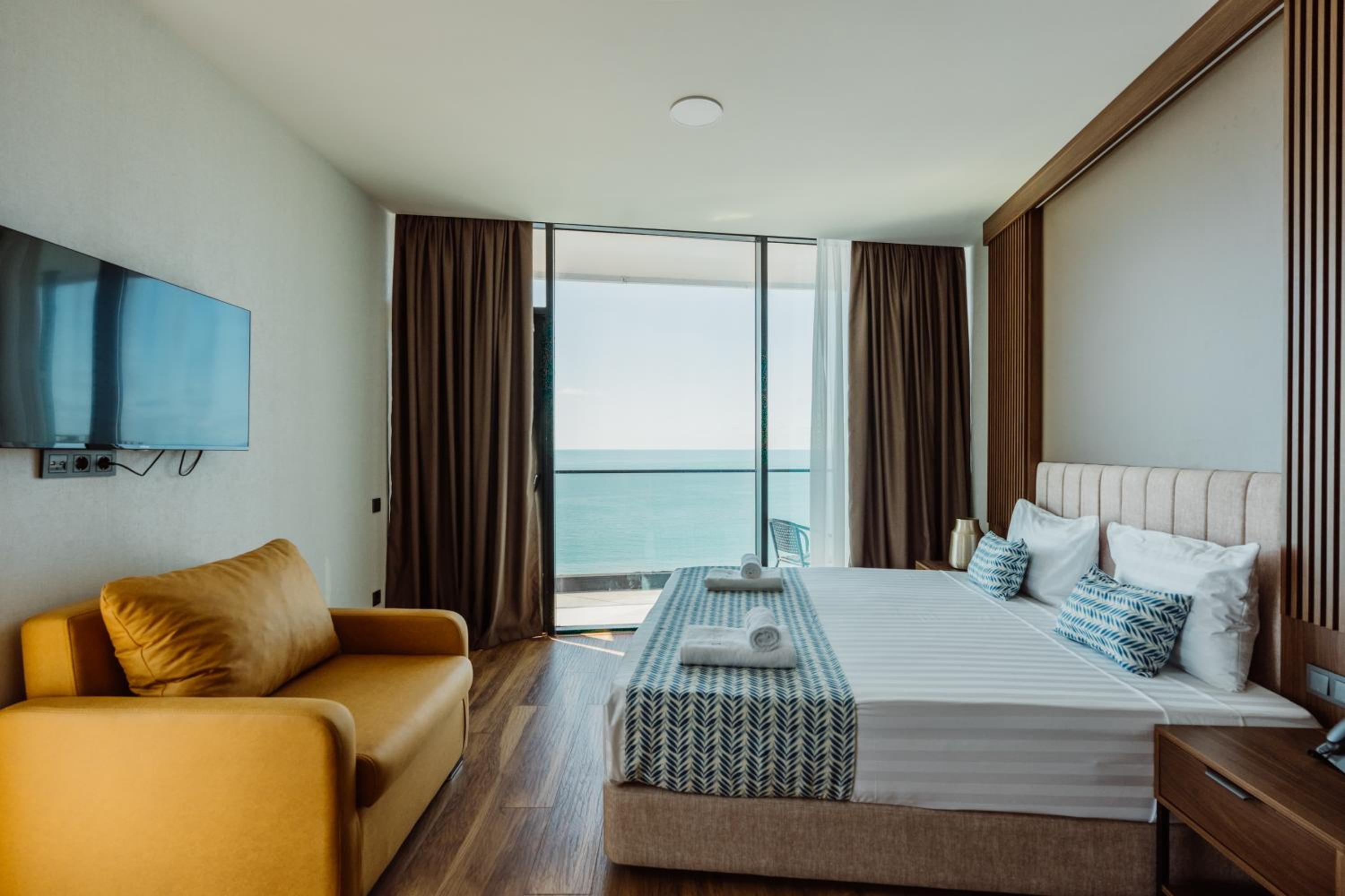 Deluxe Double Room with Sea View photo 1