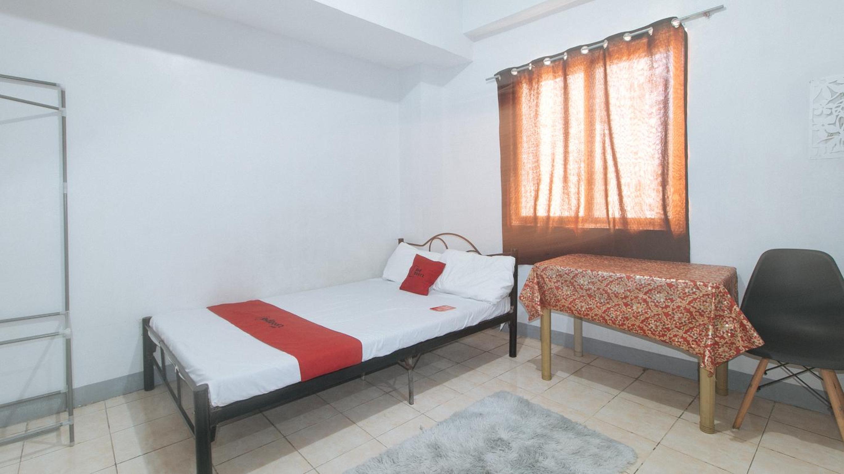 One-Bedroom - Photo 1