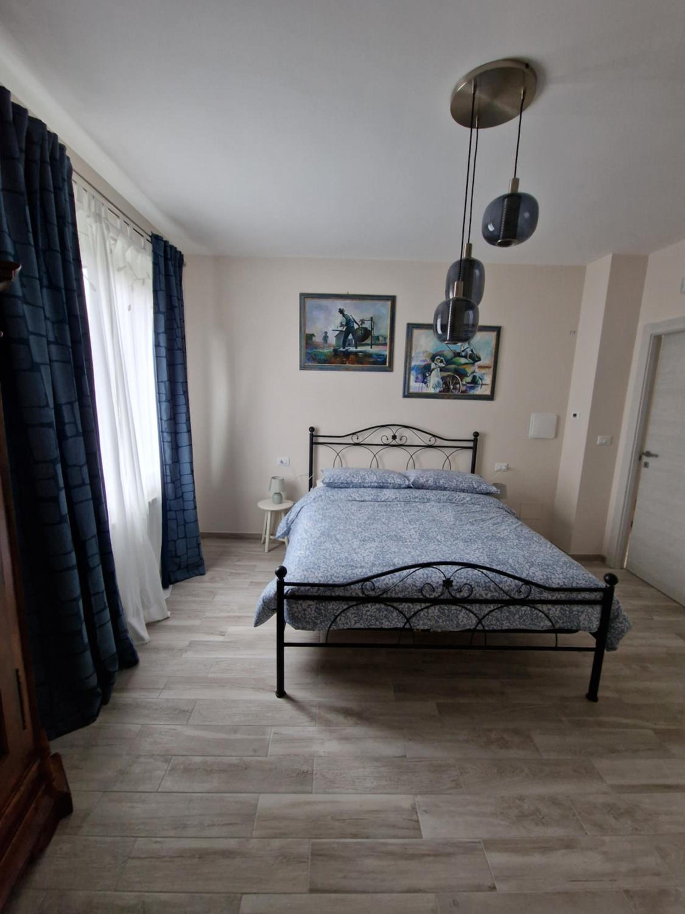 Large Double Room photo 3