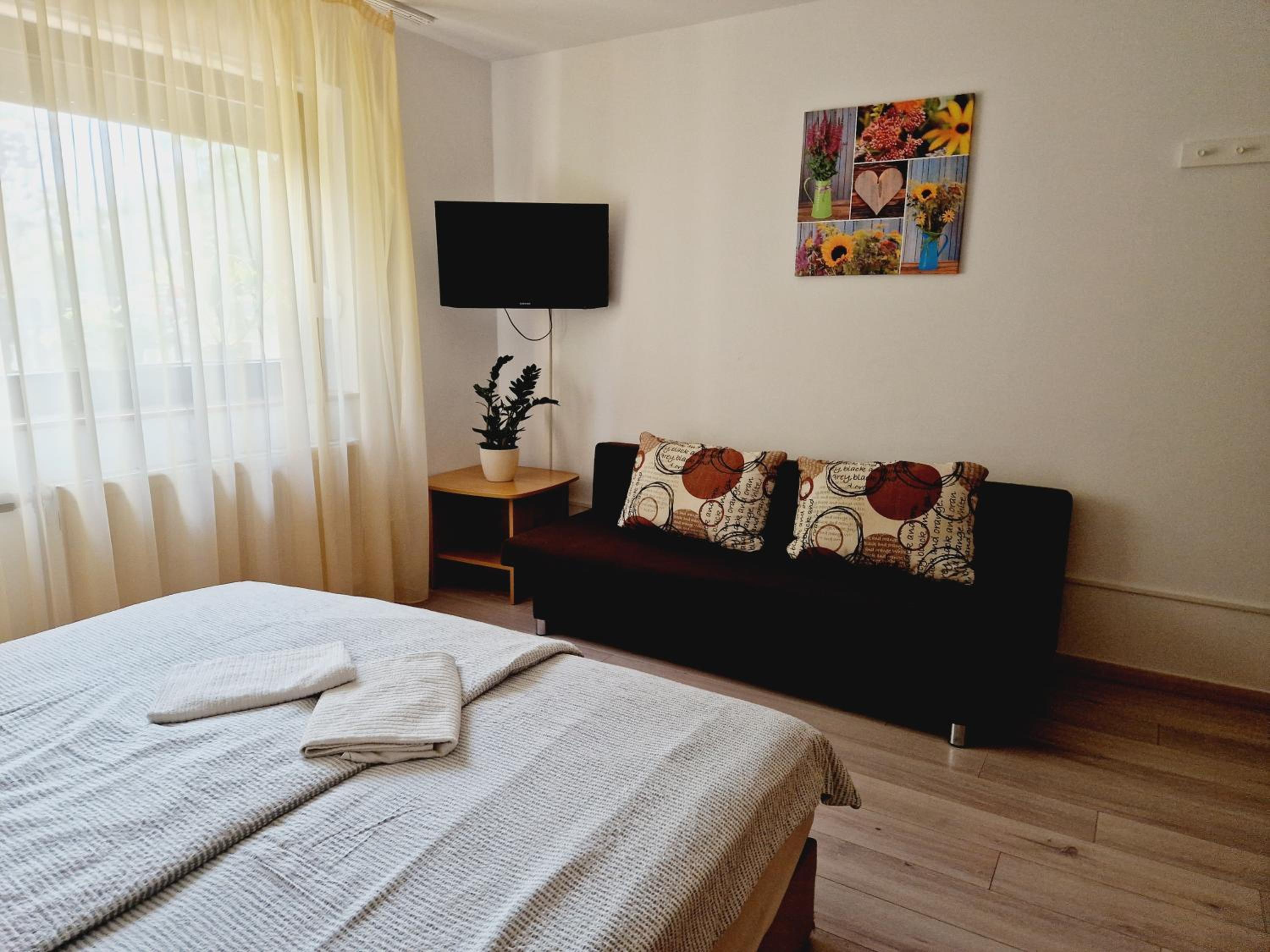 Double Room with Private Bathroom photo 1