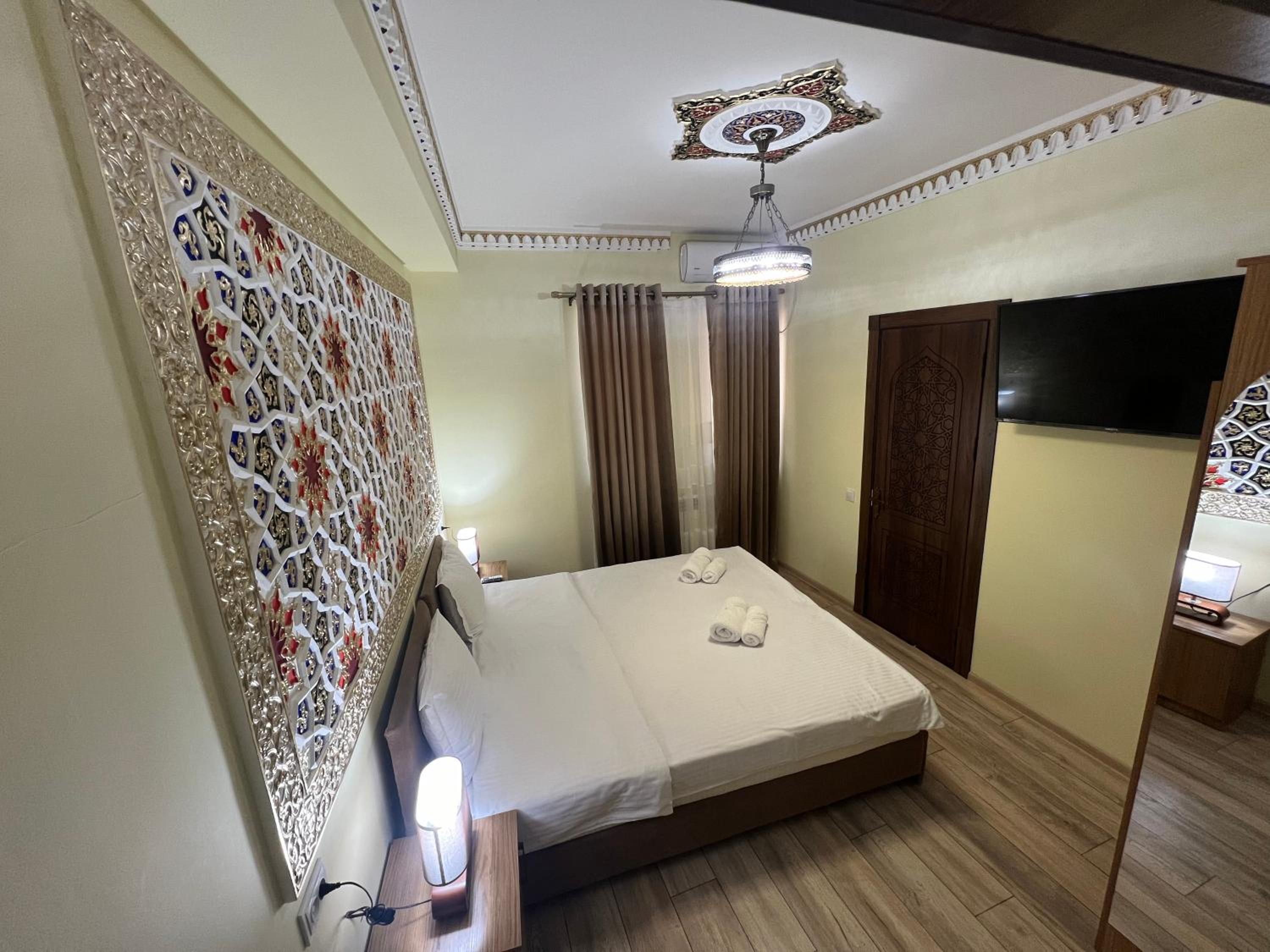 Deluxe Double or Twin Room photo 3