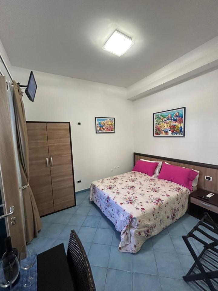 Double or Twin Room with Garden View photo 1