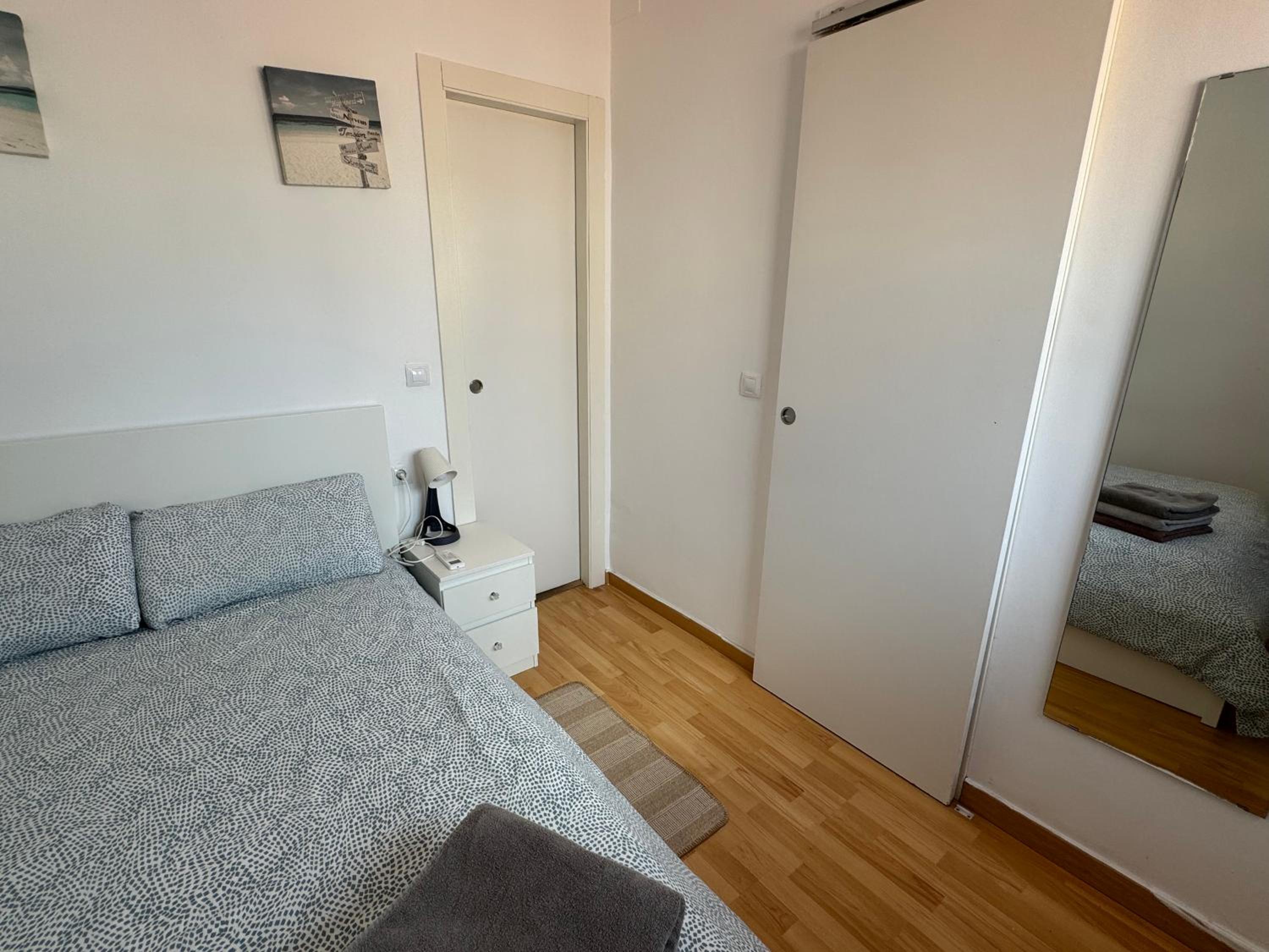 One-Bedroom Apartment photo 3