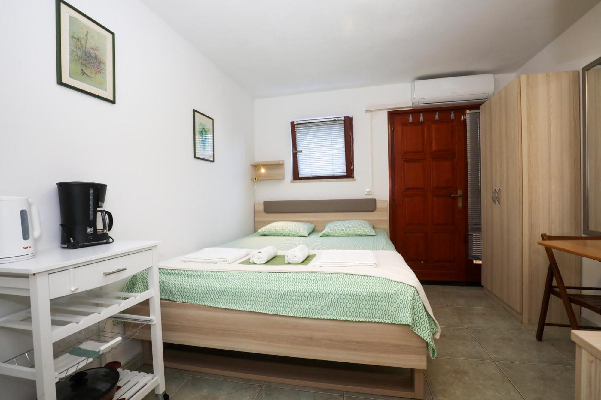 Apartment photo 3