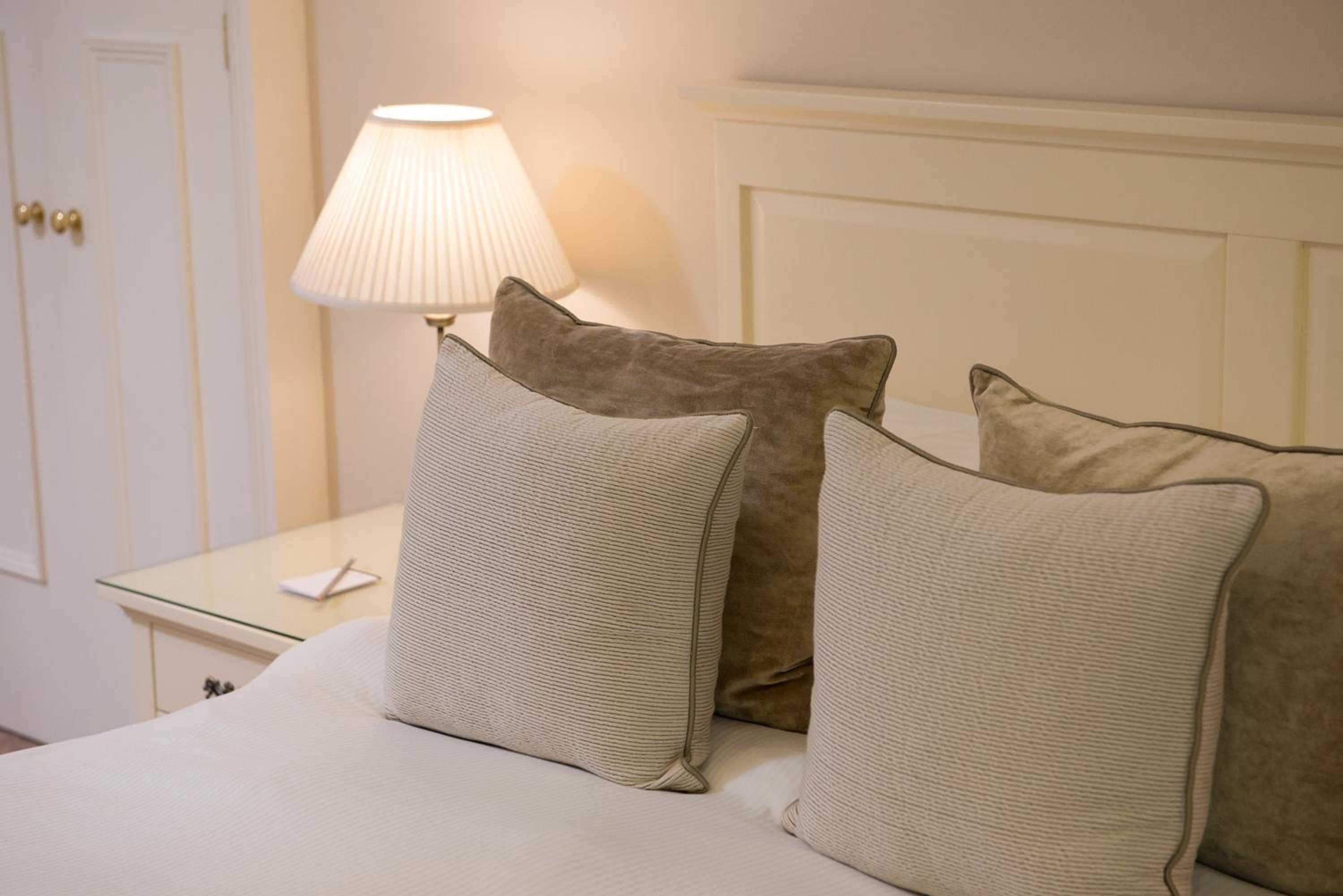 Classic Superior Double (sleeps 3), photo 7