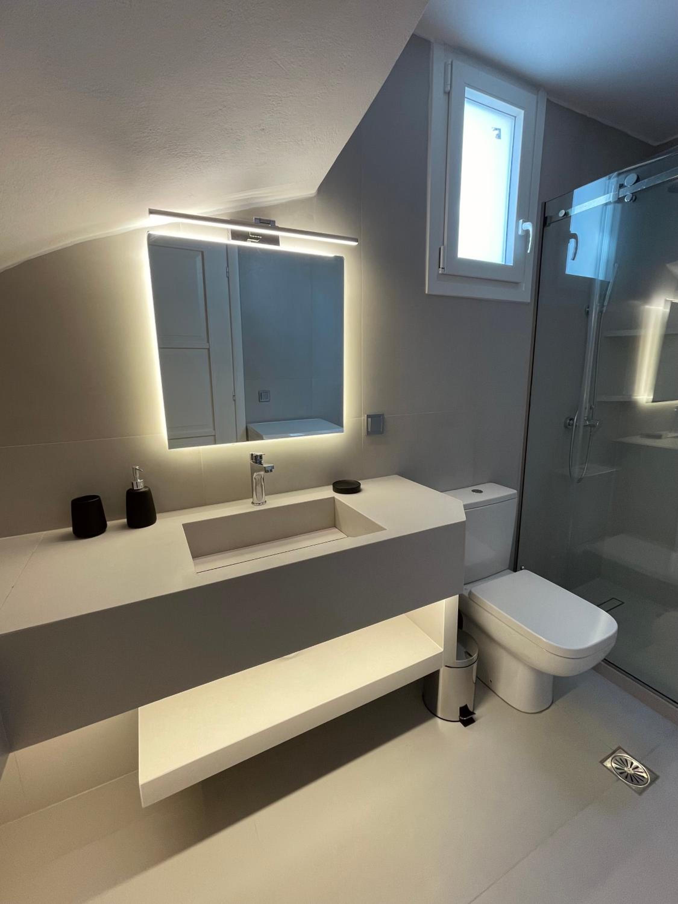 Two-Bedroom House photo 2