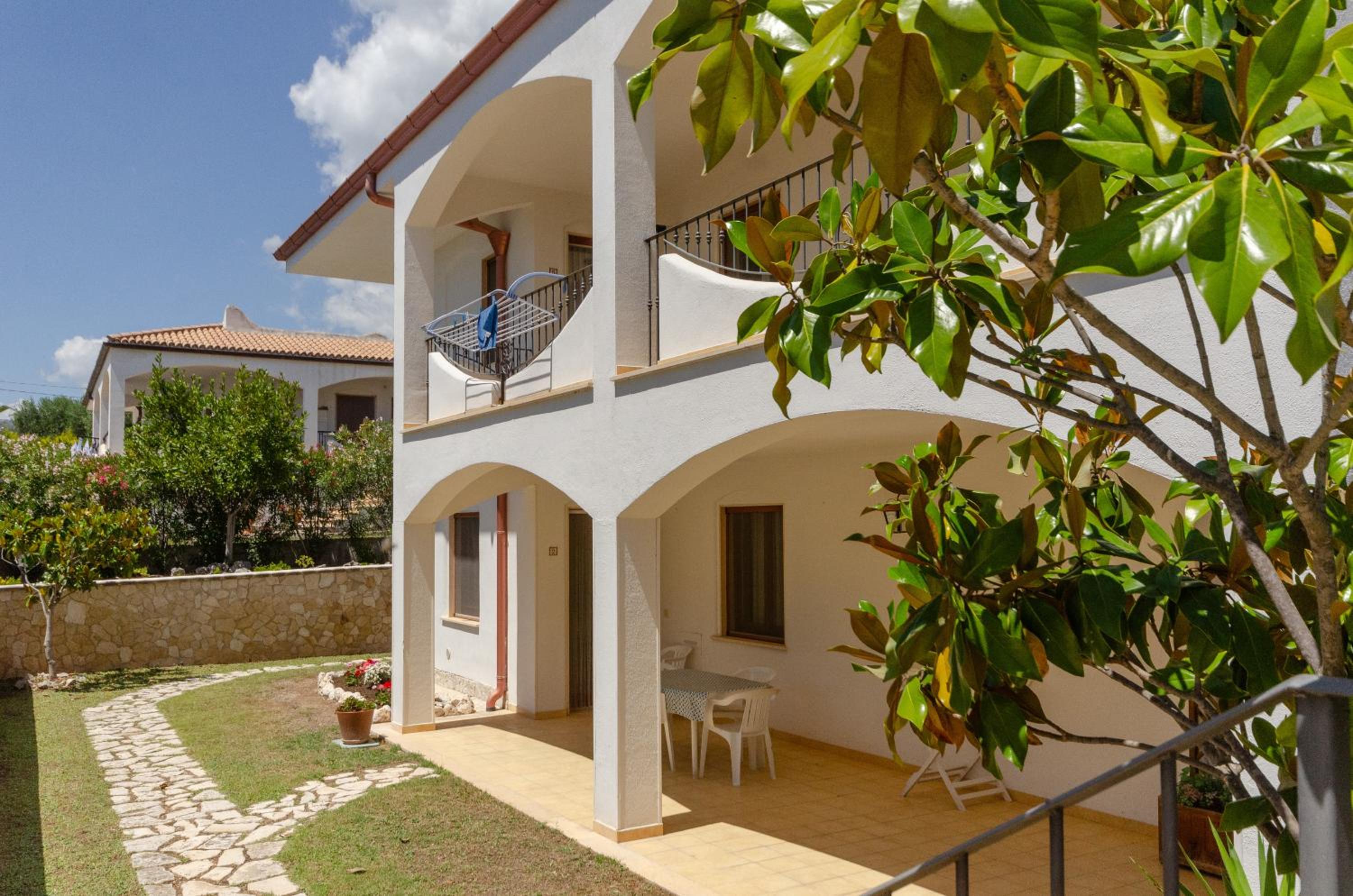 Two-Bedroom Apartment with Terrace photo 2