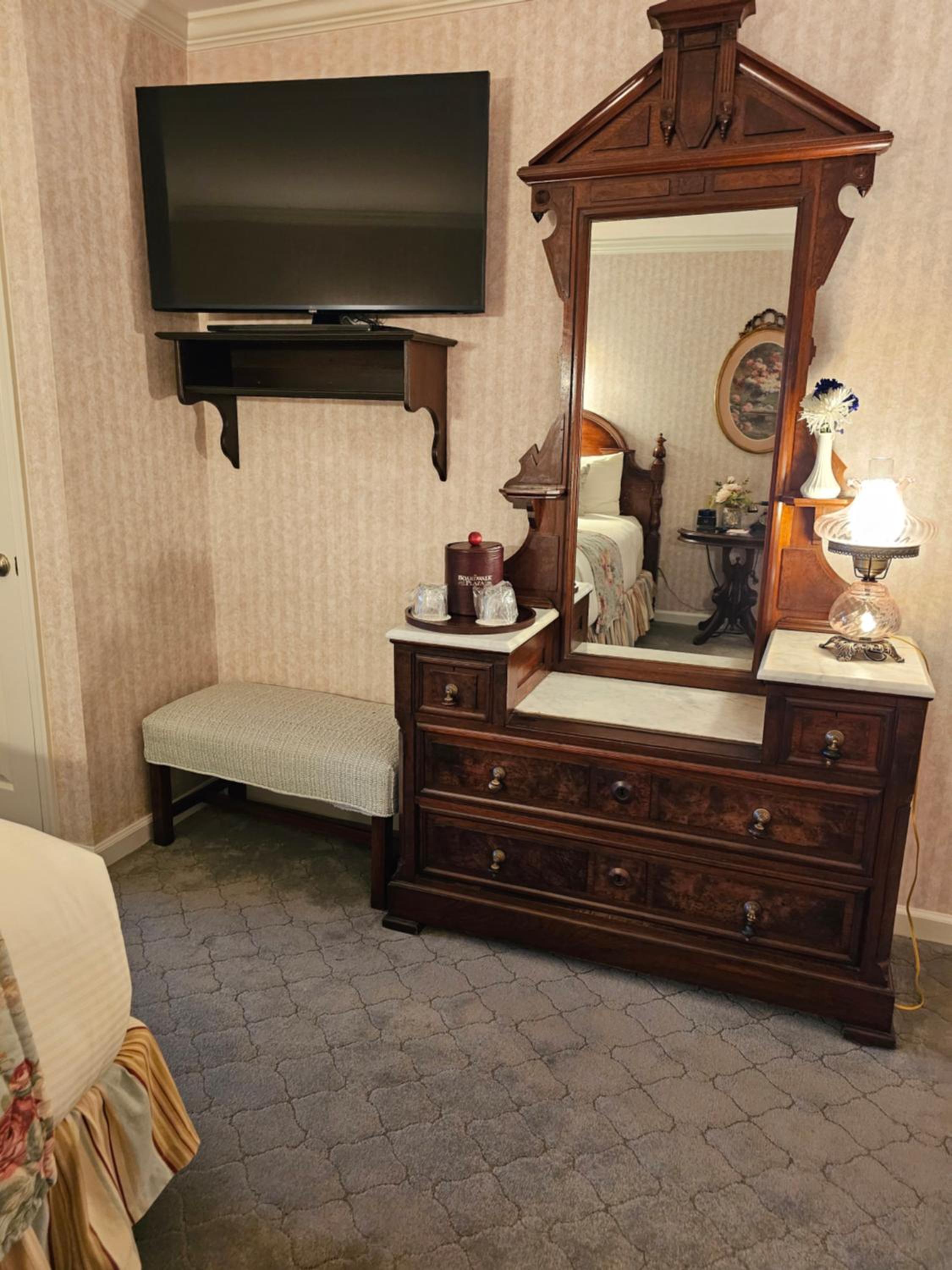Concierge Ocean Front Suite with Two Queen Beds - Adult Level