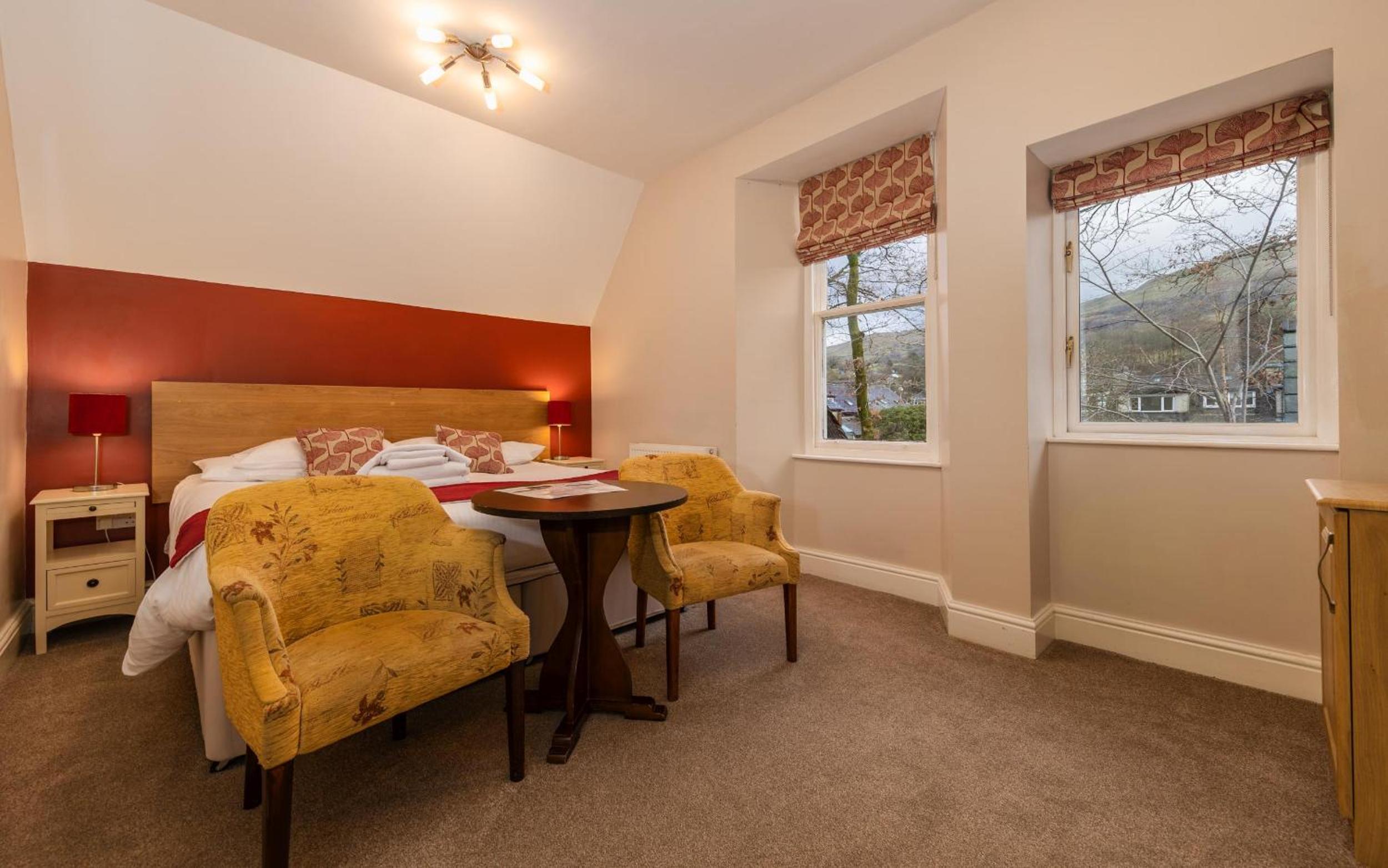 Superior Double or Twin Room photo 3