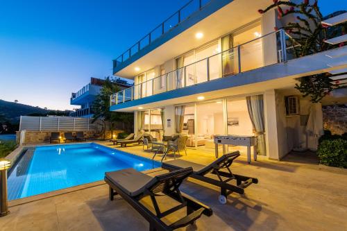Villa with Sea View photo 2