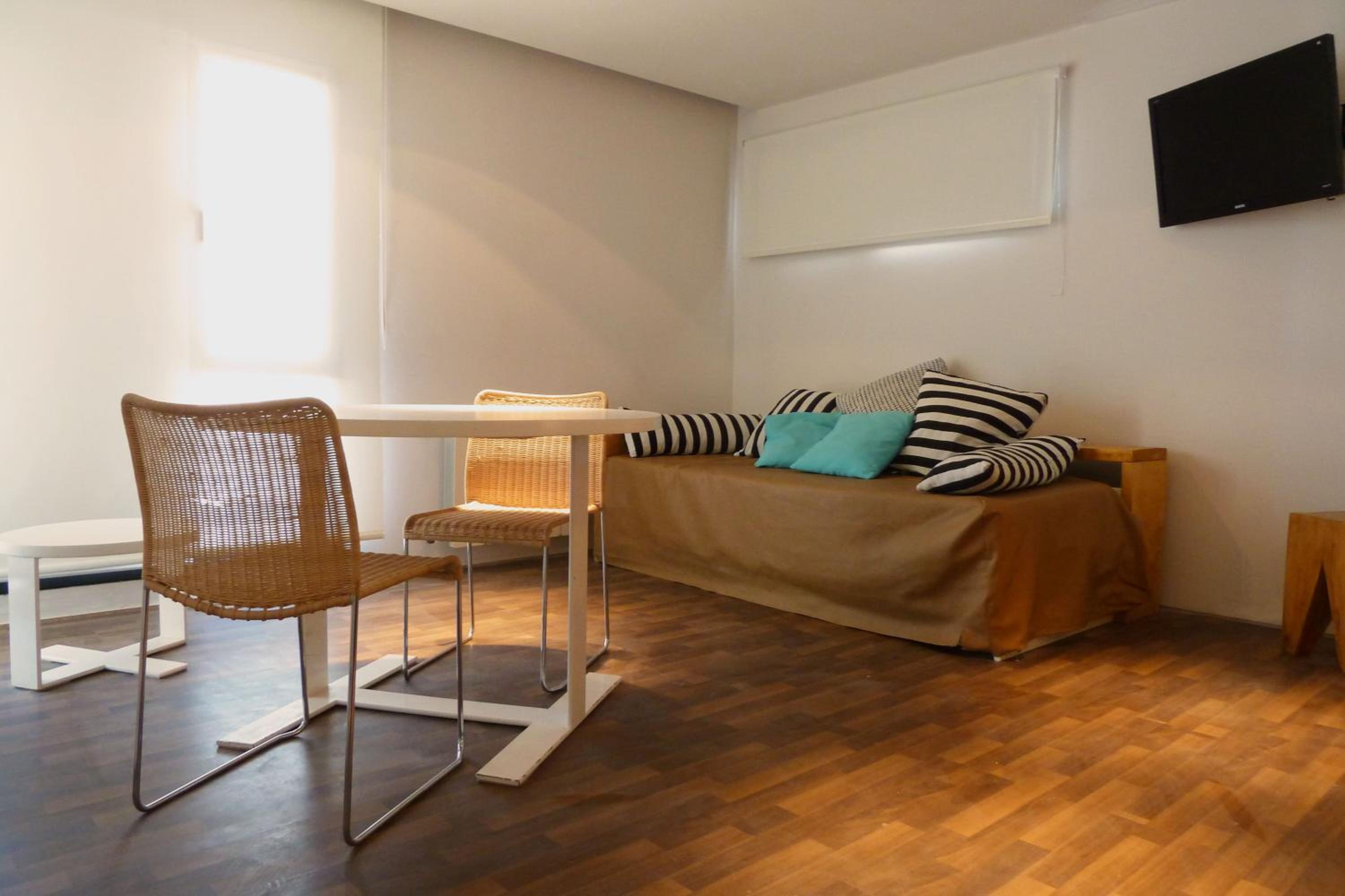 Studio Apartment photo 2