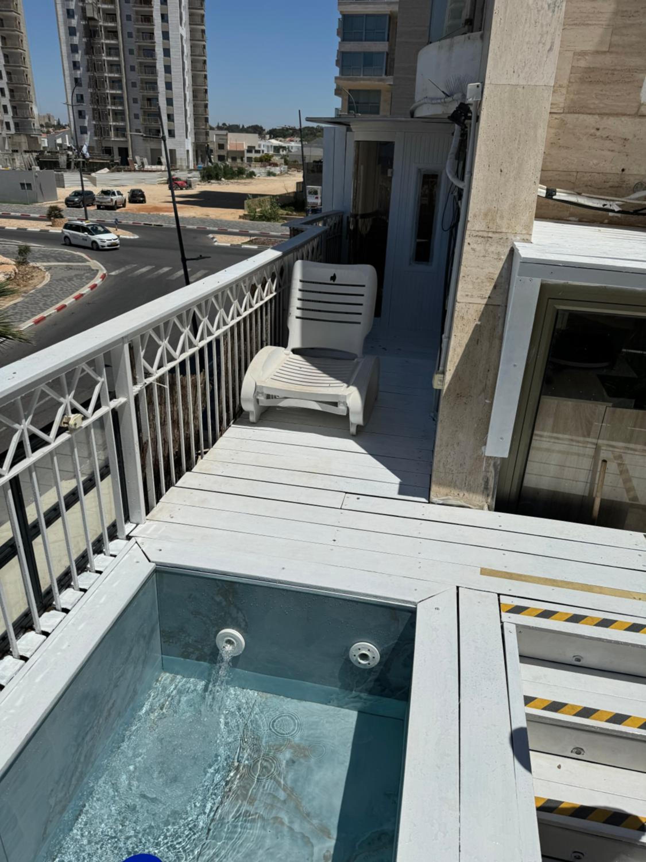 Apartment with Sea View - Photo 28