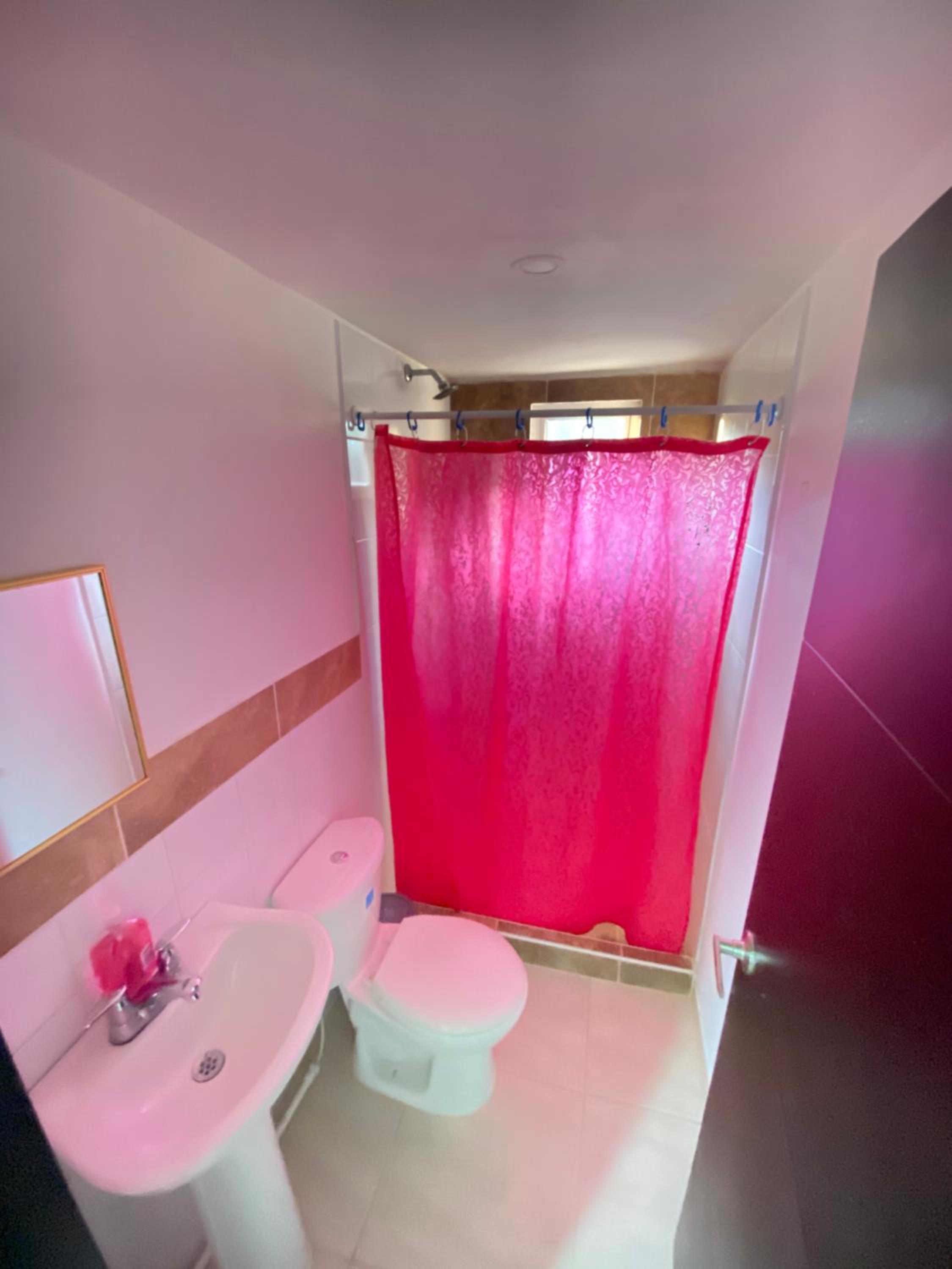 Family Room with Private Bathroom photo 3