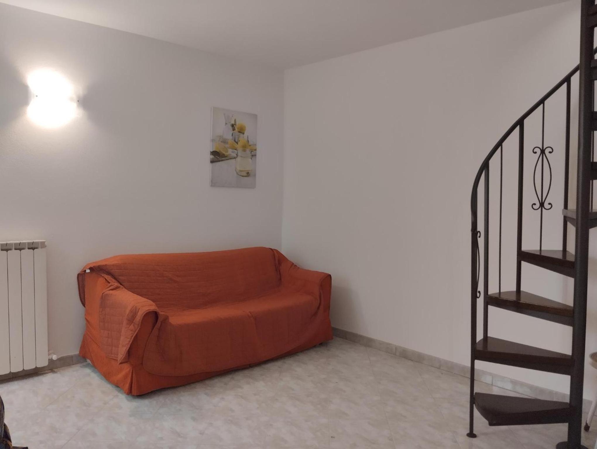 One-Bedroom House photo 1