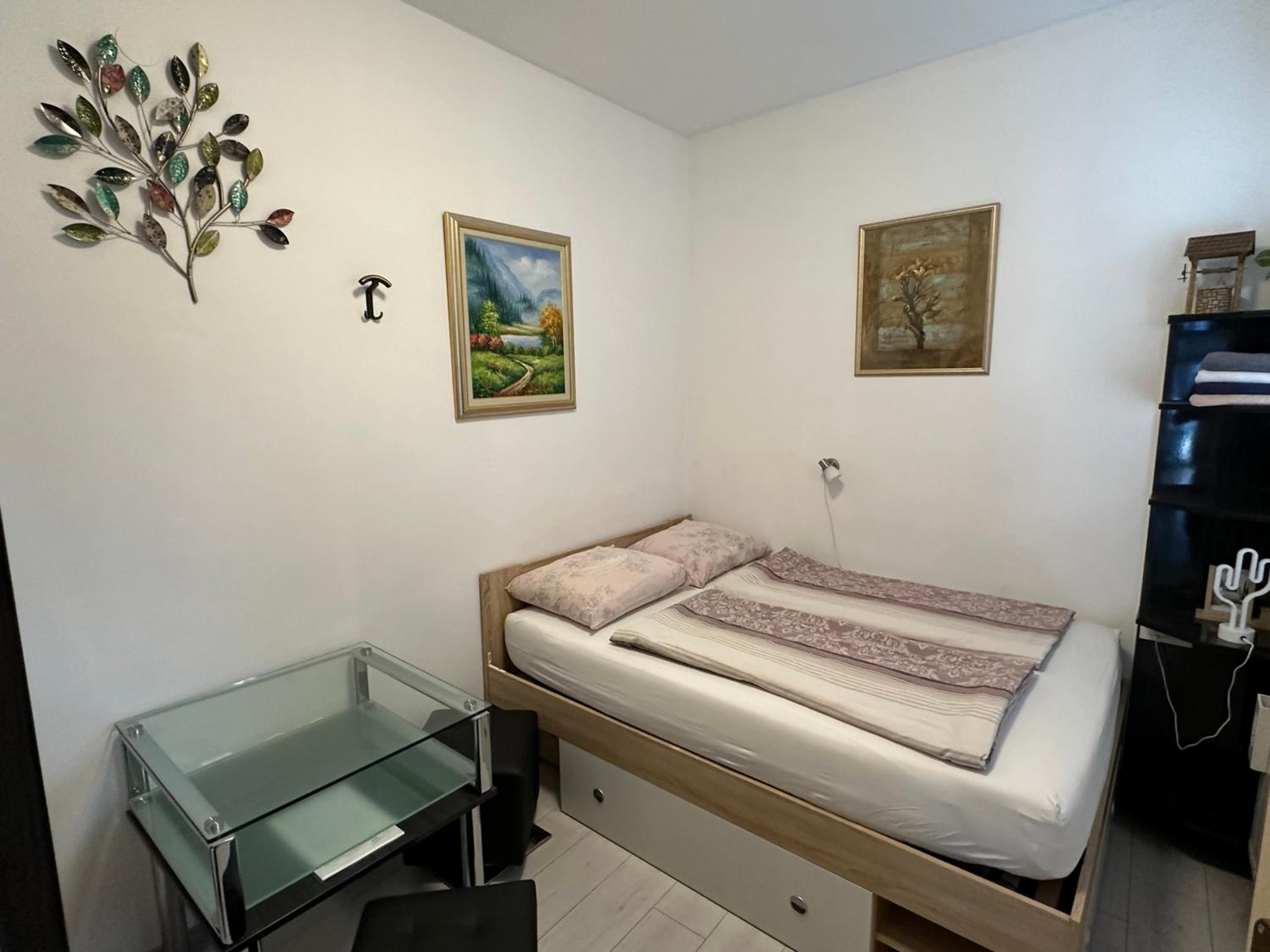Double Room - Photo 4