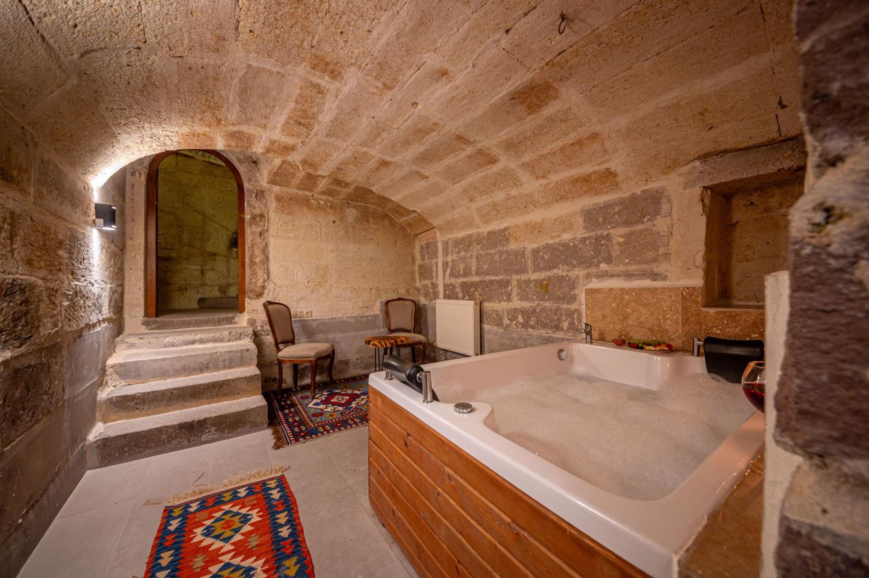 Deluxe Suite - Photo 4