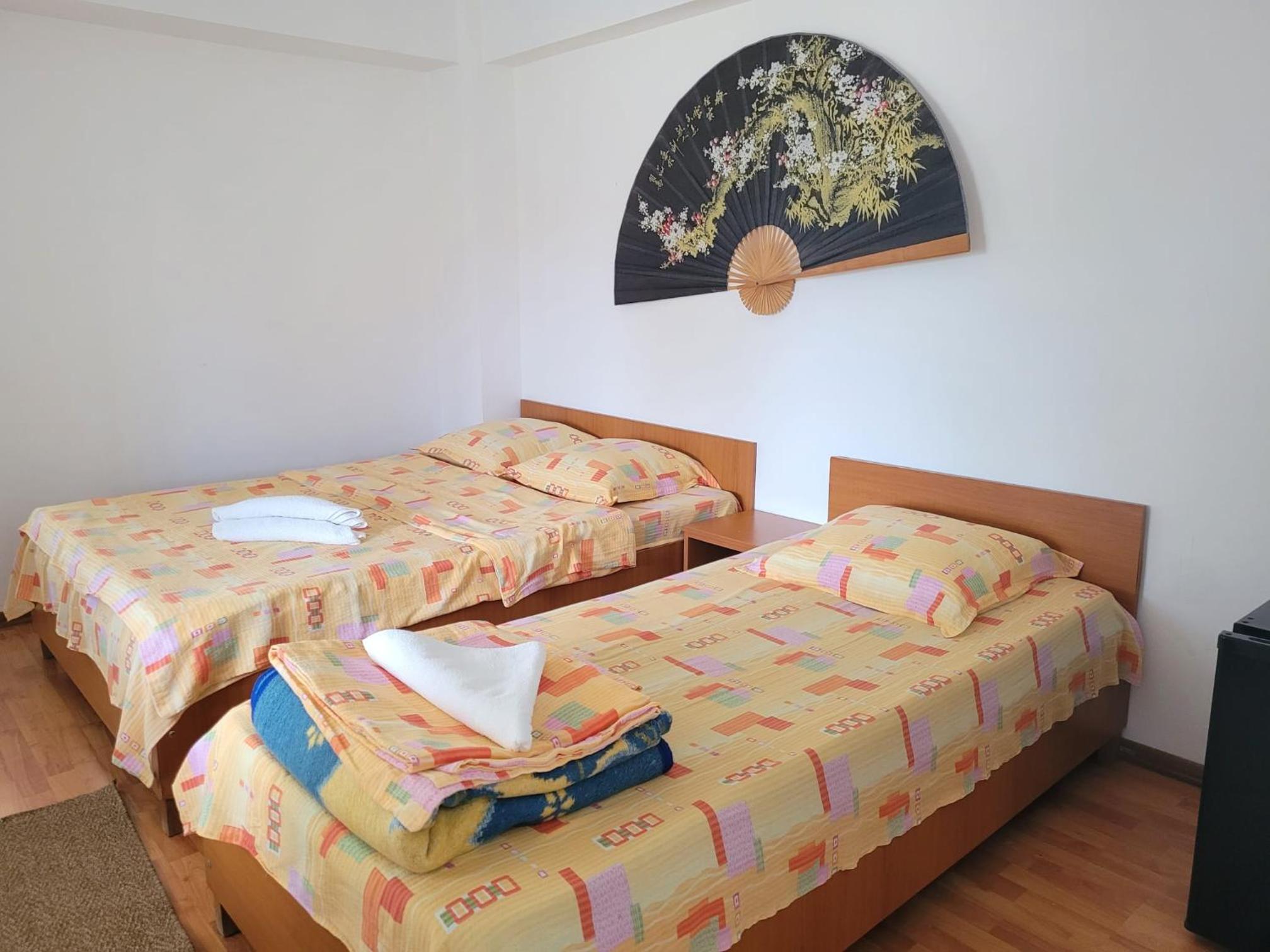Triple Room with Private Bathroom photo 2