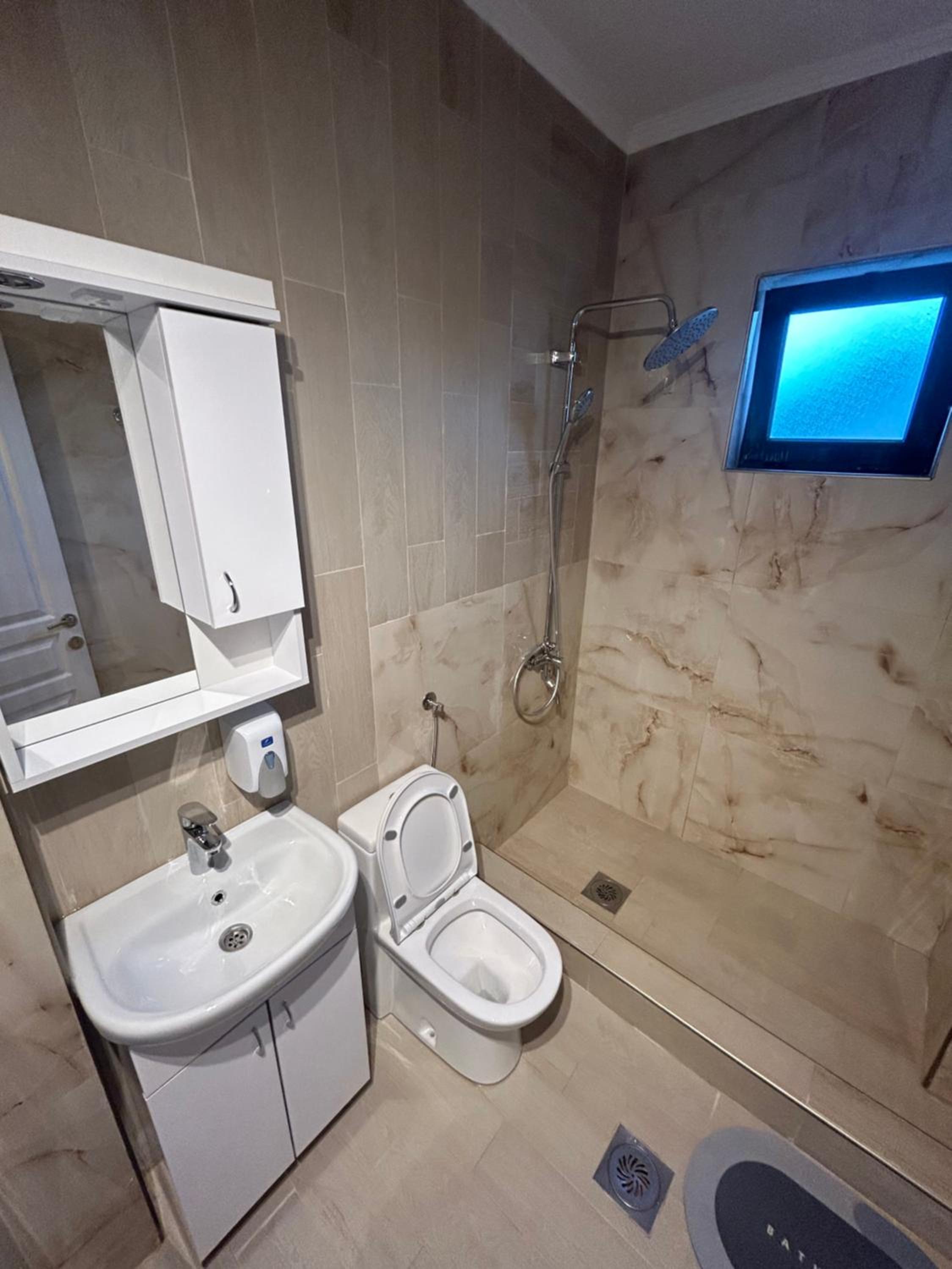 Triple Room with Balcony - Photo 4