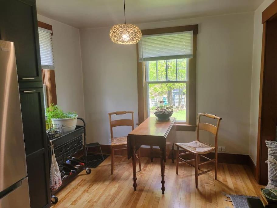 Two-Bedroom House photo 3