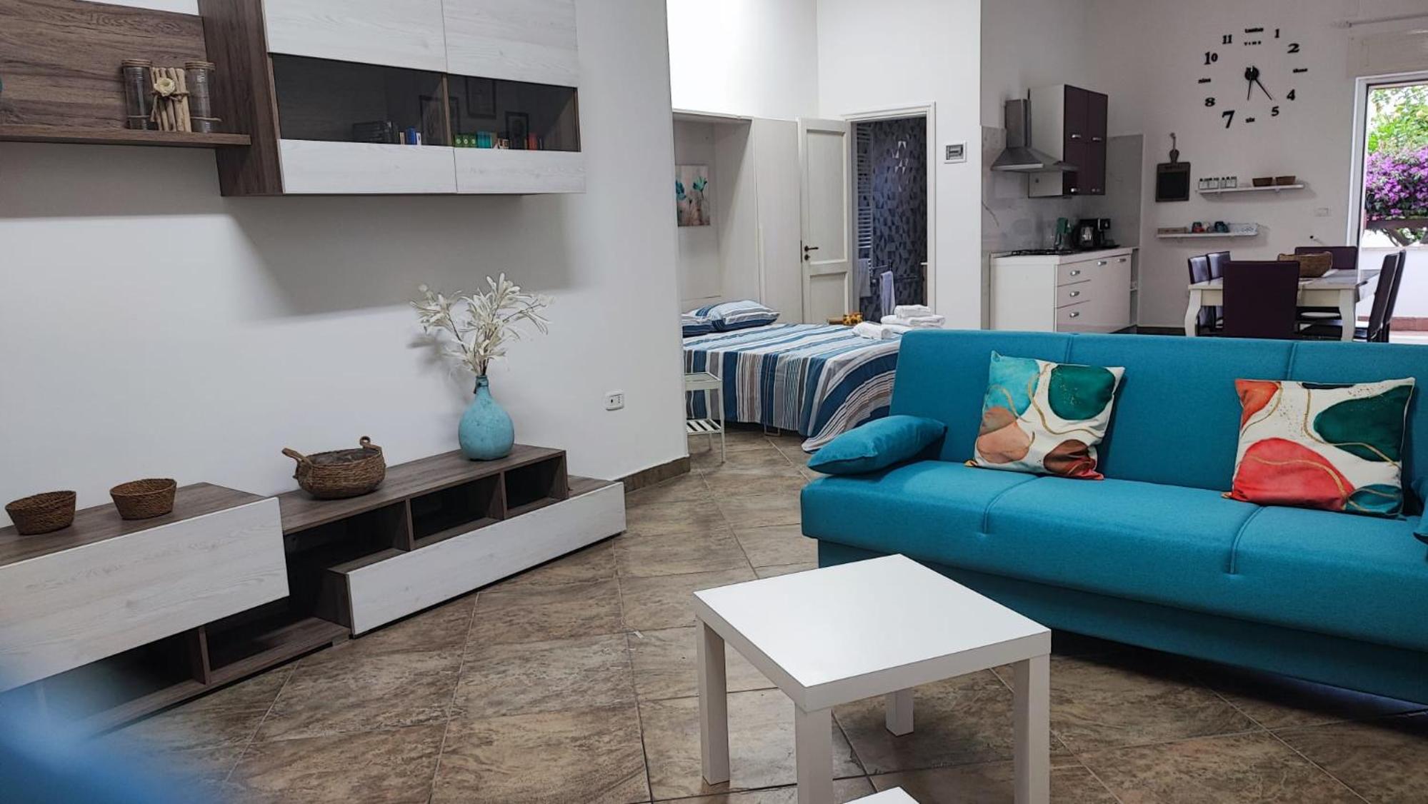 One-Bedroom Apartment
