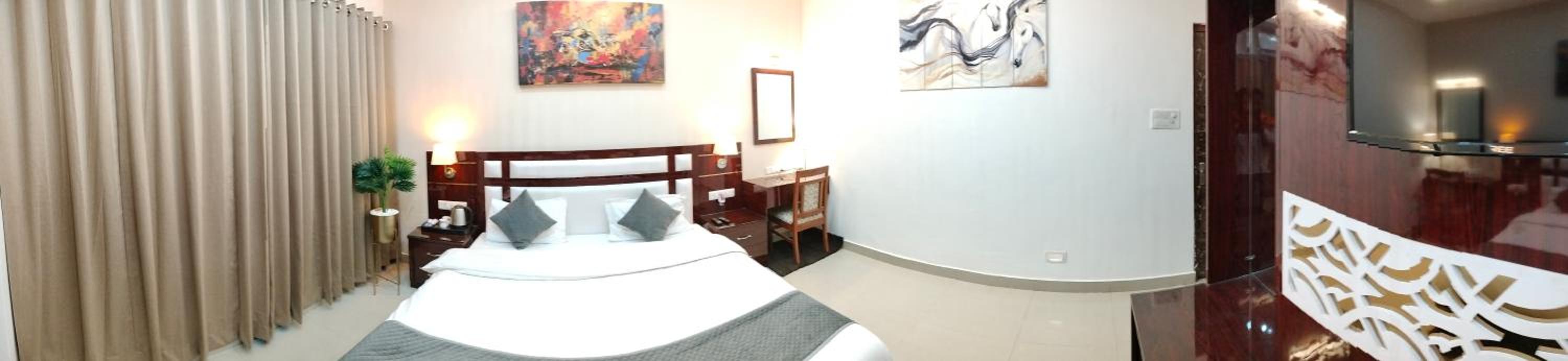 Superior King Room - Photo 2