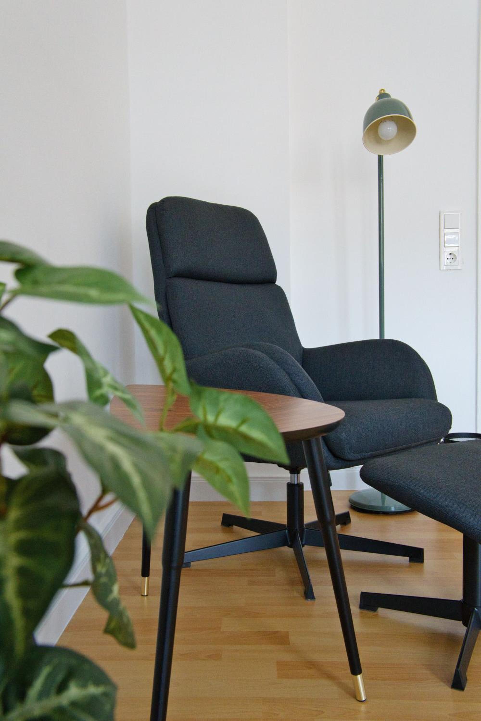 One-Bedroom Apartment photo 3
