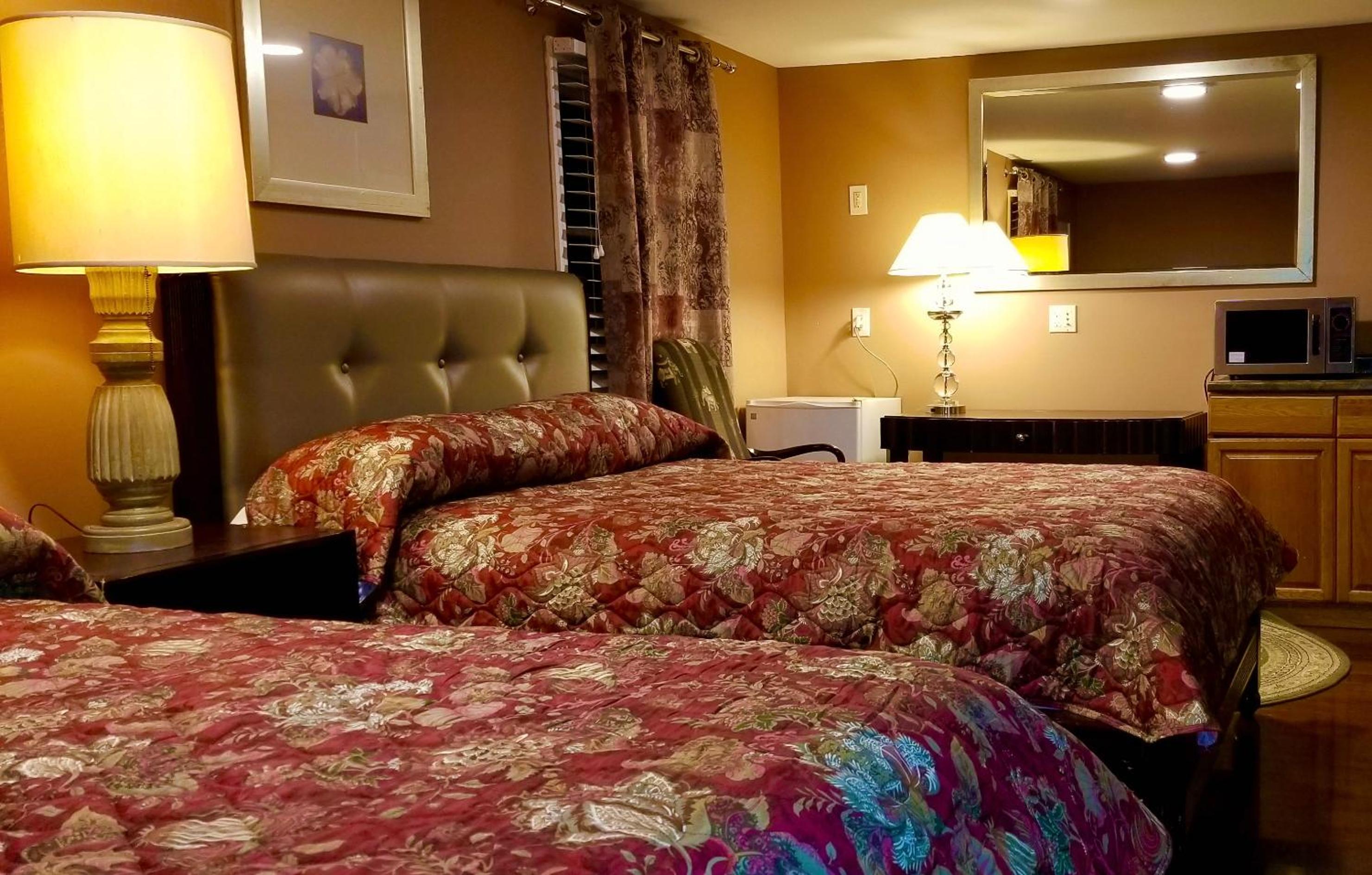Superior Queen Room with Two Queen Beds