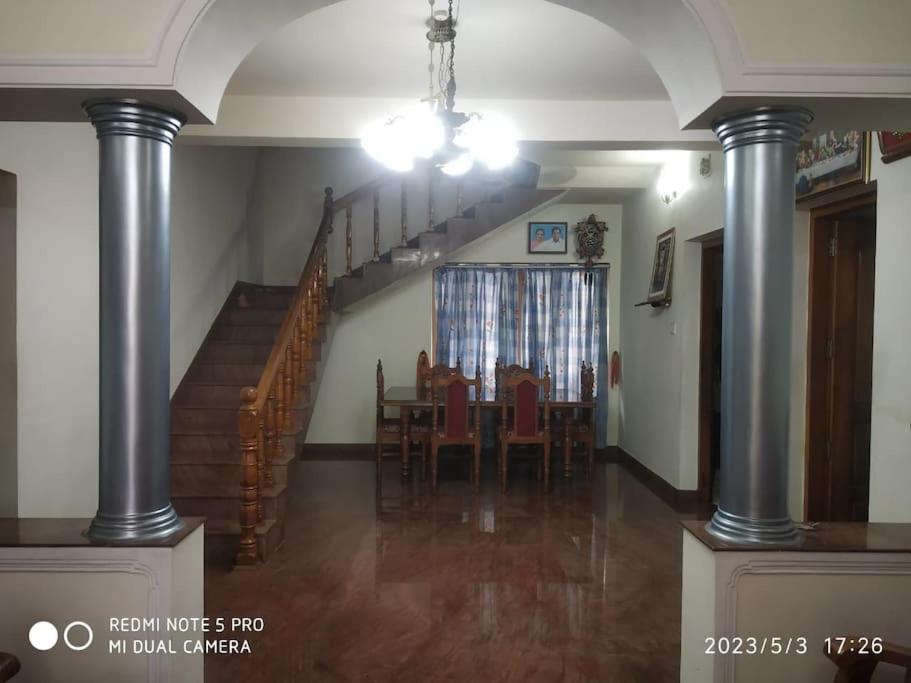 Villa photo 3