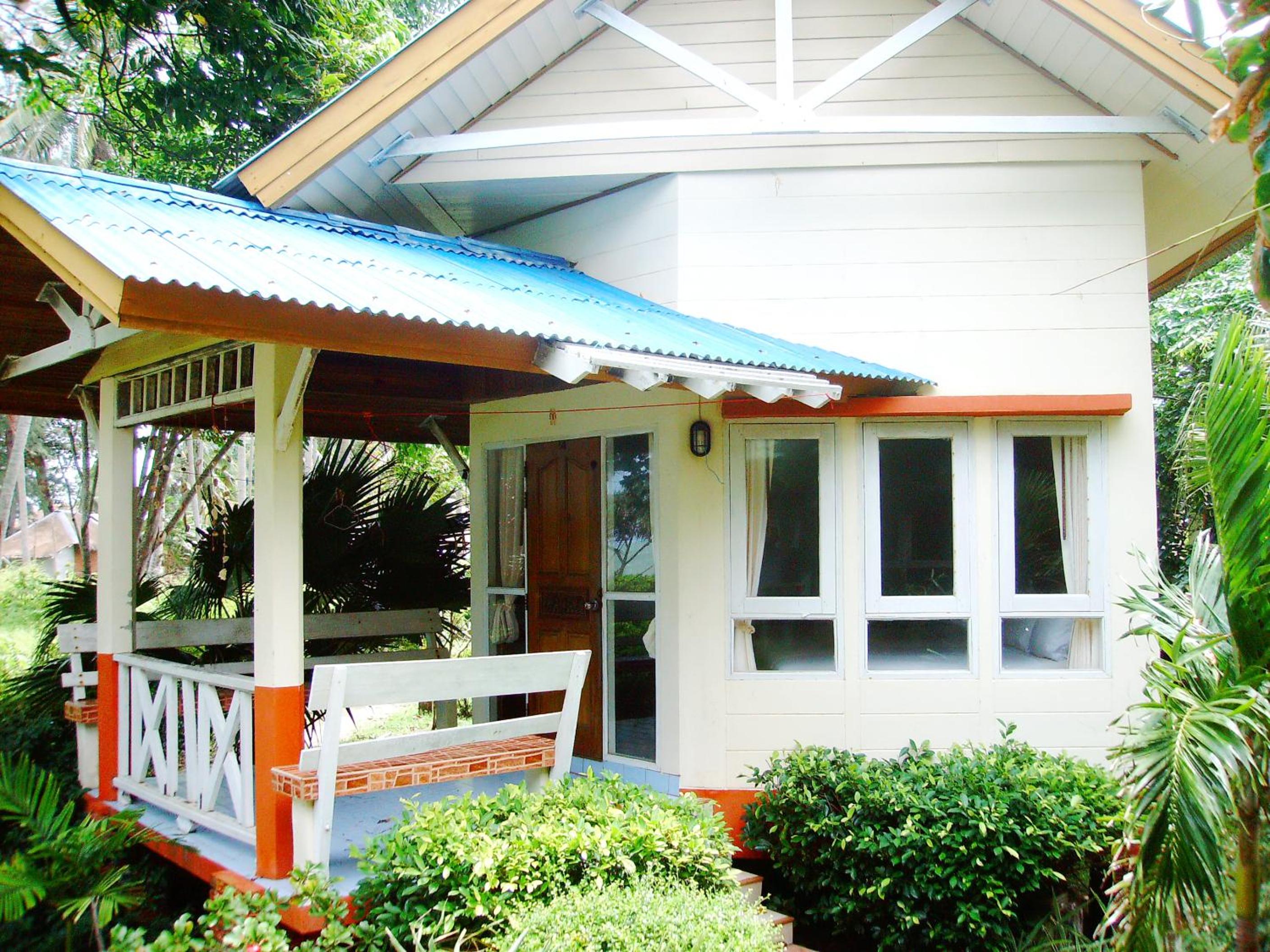 Deluxe Bungalow photo 2