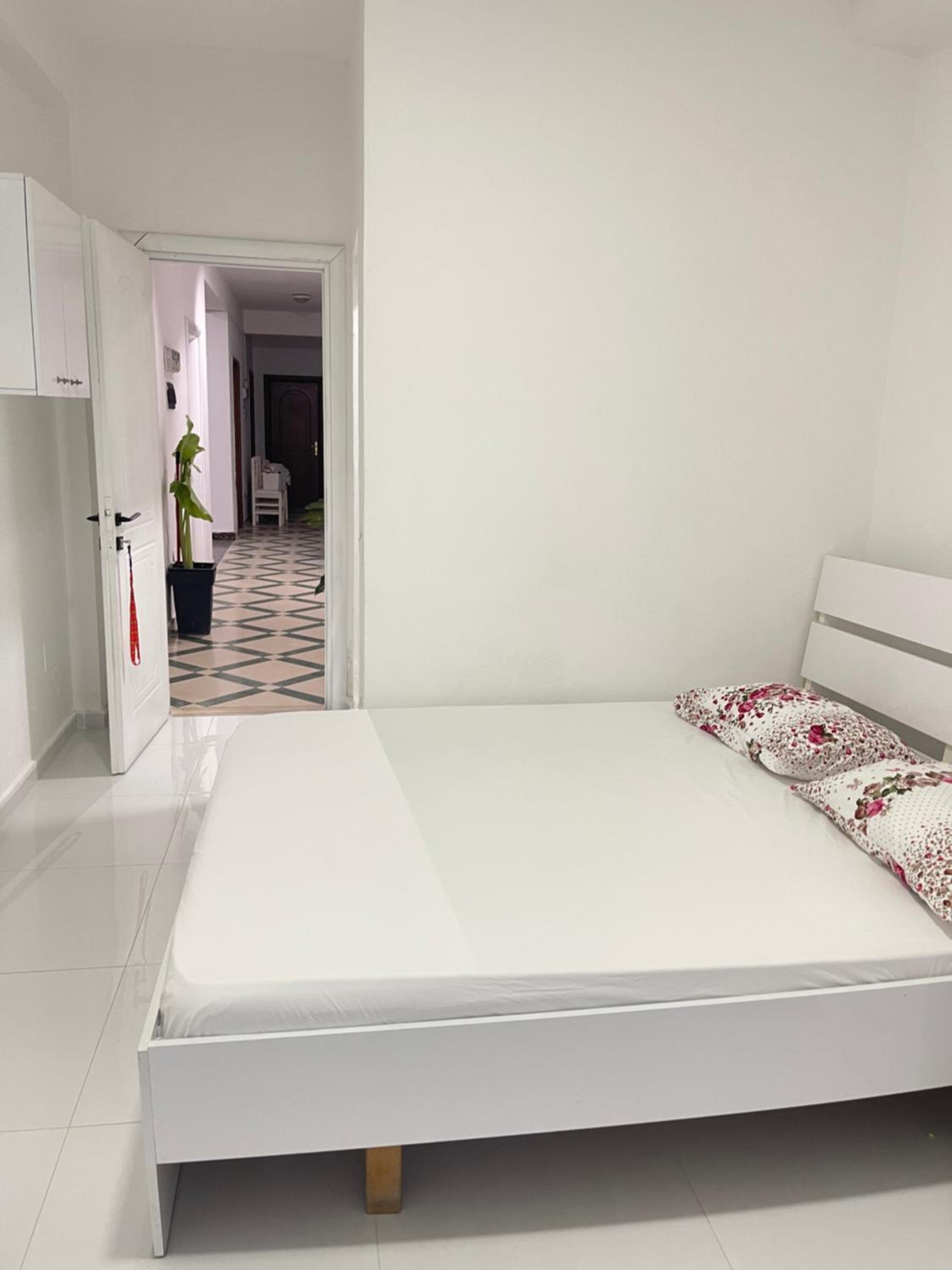 One-Bedroom Apartment with View photo 3