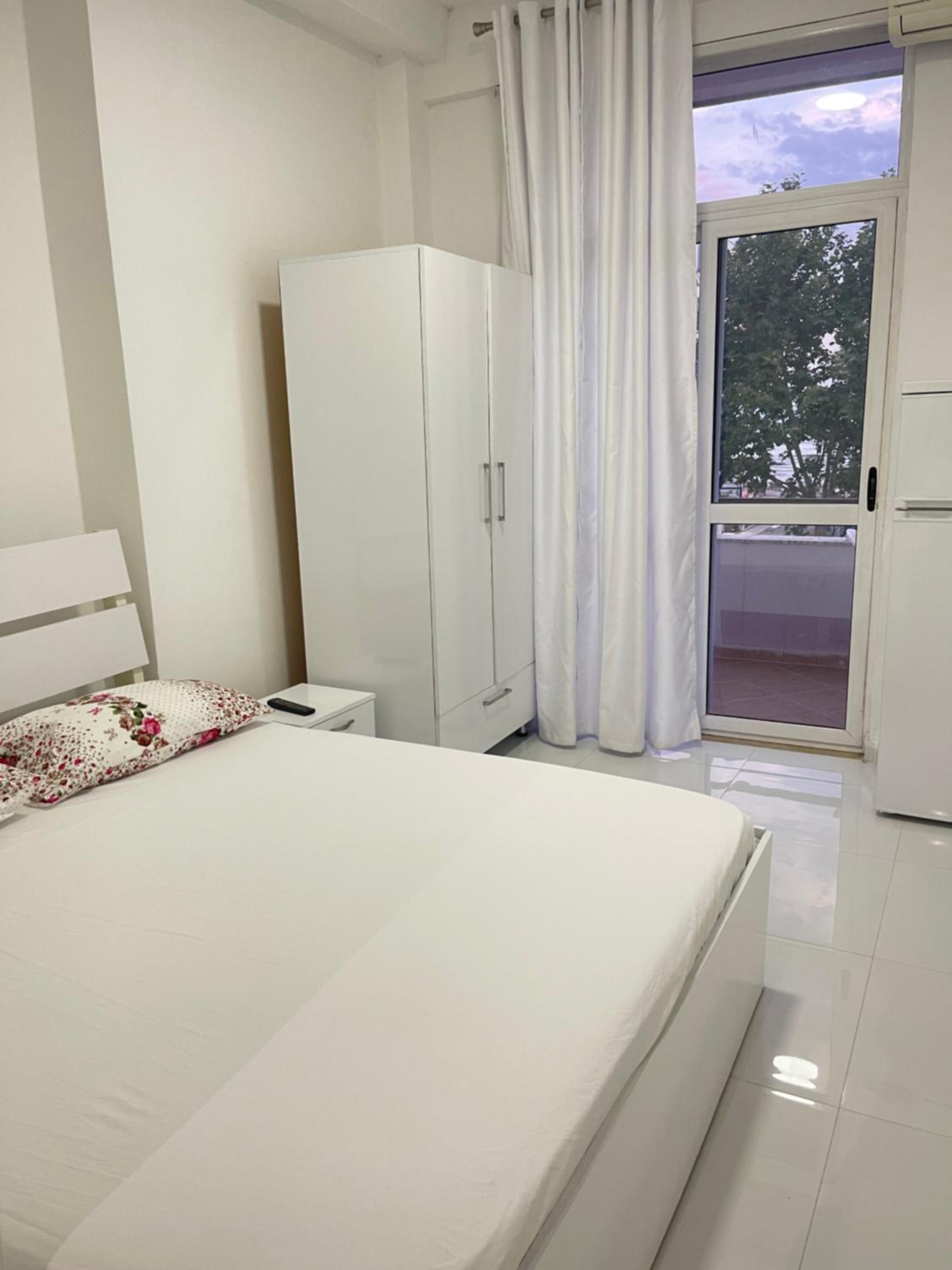 One-Bedroom Apartment with View photo 1