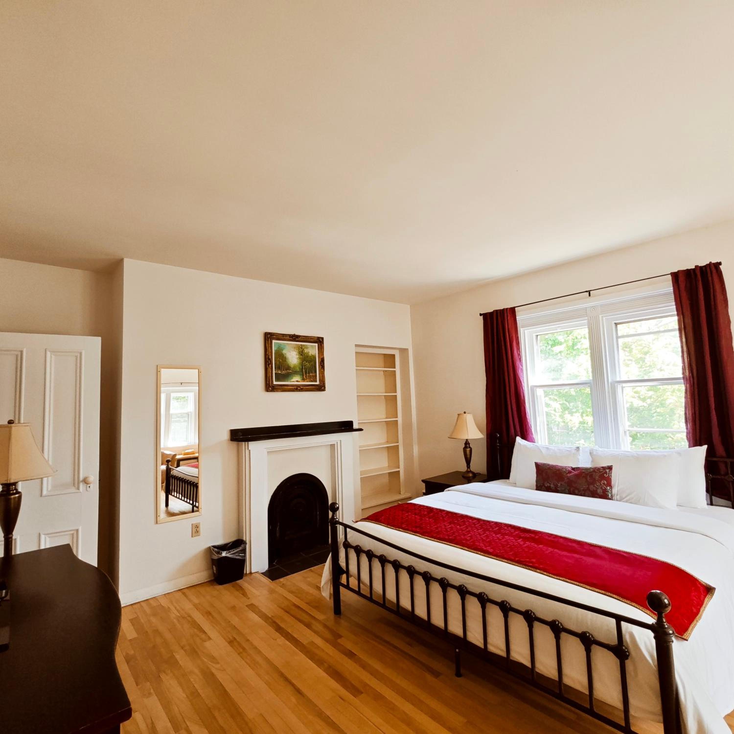 Deluxe Family Suite photo 3