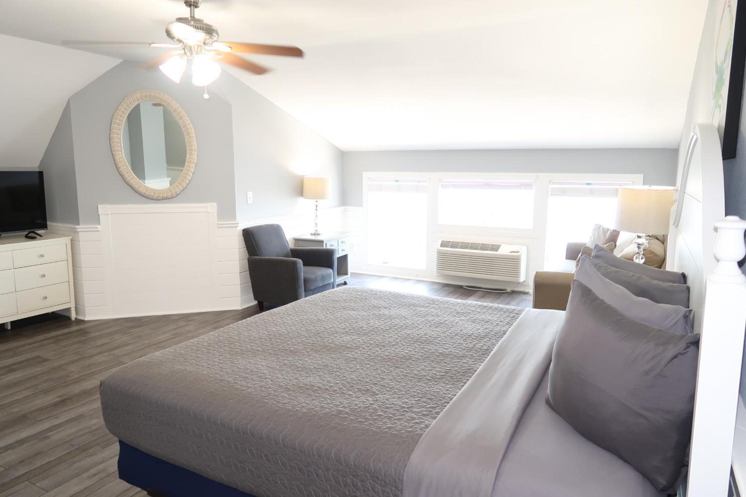 Standard King Room