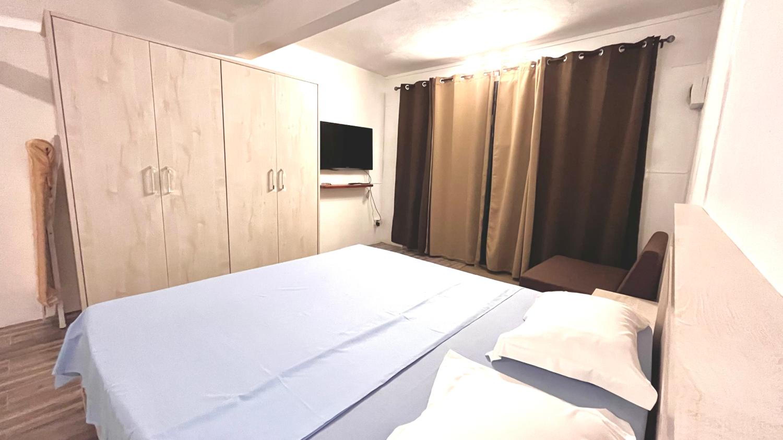 Studio Apartment with Balcony