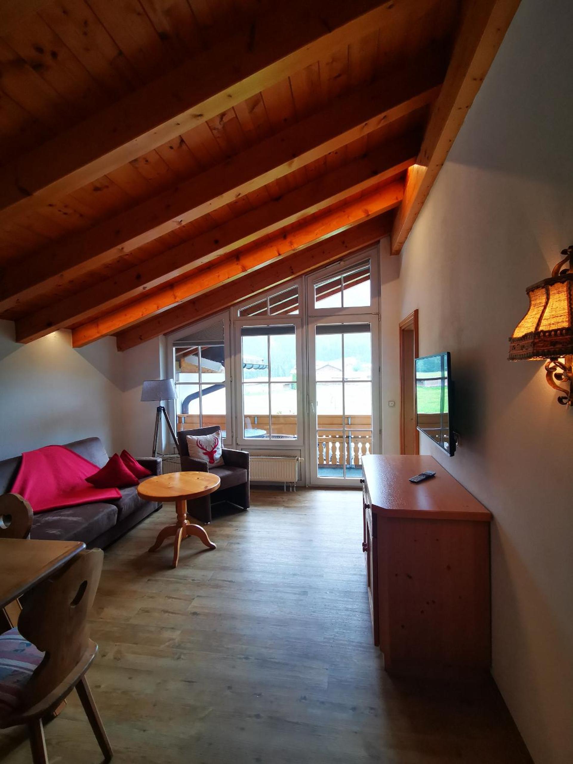 Apartment with Mountain View photo 3