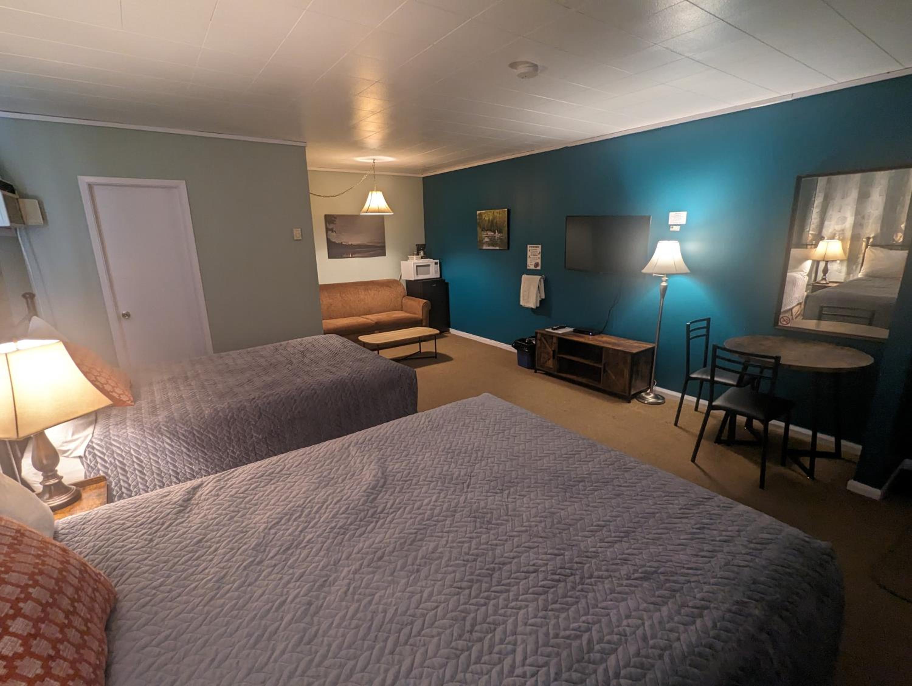 Standard Quadruple Room