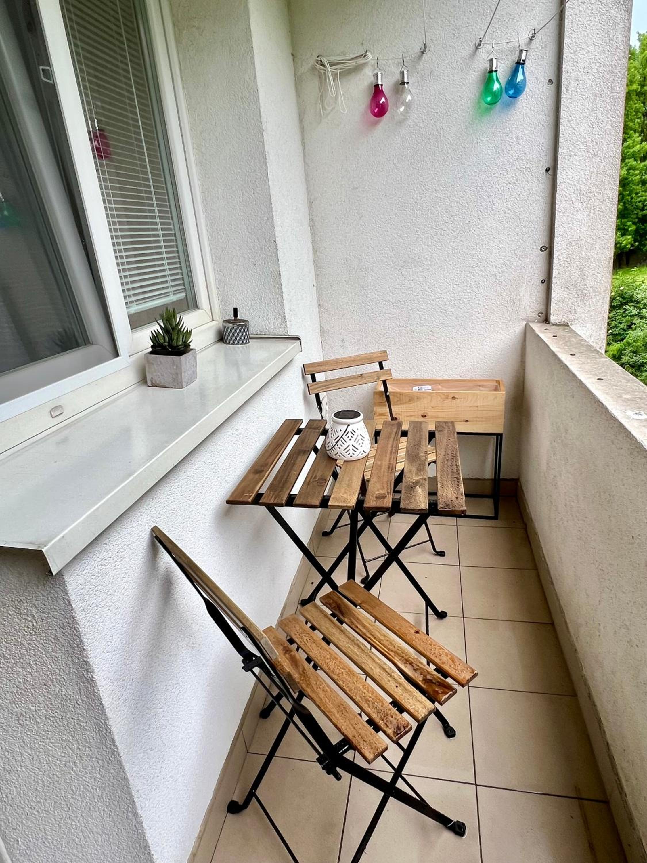 One-Bedroom Apartment with Balcony photo 3